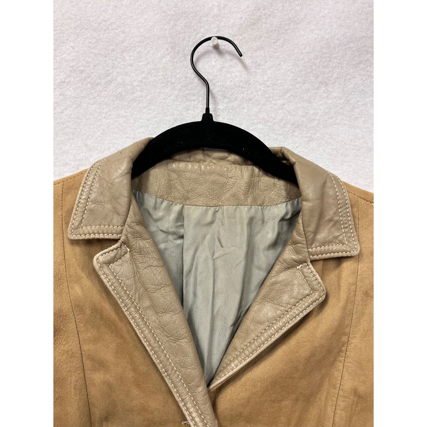Womens Highlander Suede Small Vintage 1990s Tan Leather Jacket #6633
