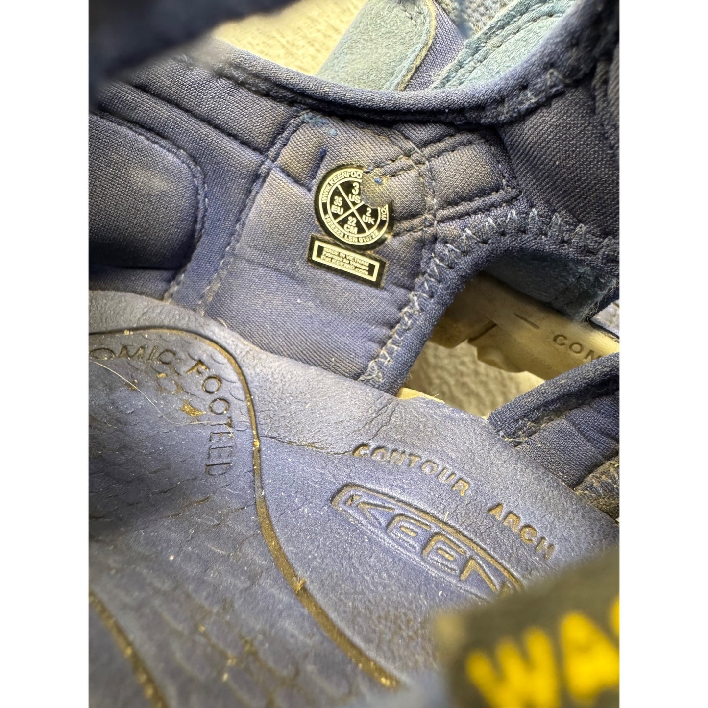 Keen Youth Newport H2 Closed-Toe Sandals Size 3 #9451