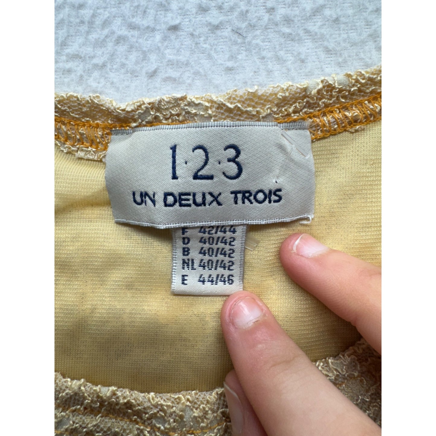 Un Deux Trois Sleeveless Lace Top Polyester/Cotton Blend #9166