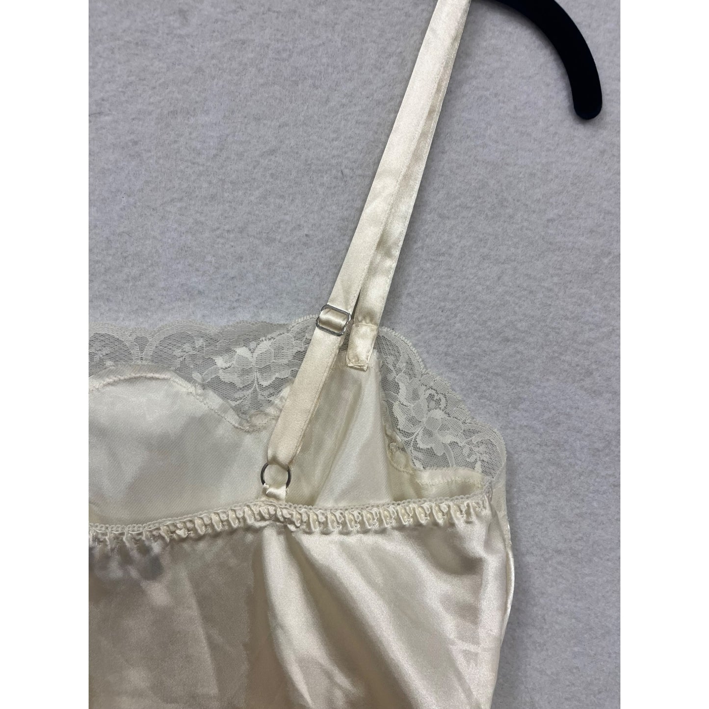 Vintage Cinema Etoile Ivory Satin & Lace Camisole #6167