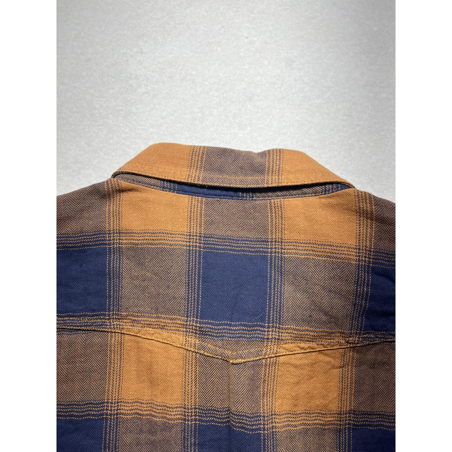 Ariat Mens Retro Fit Plaid Flannel Button Up #2961