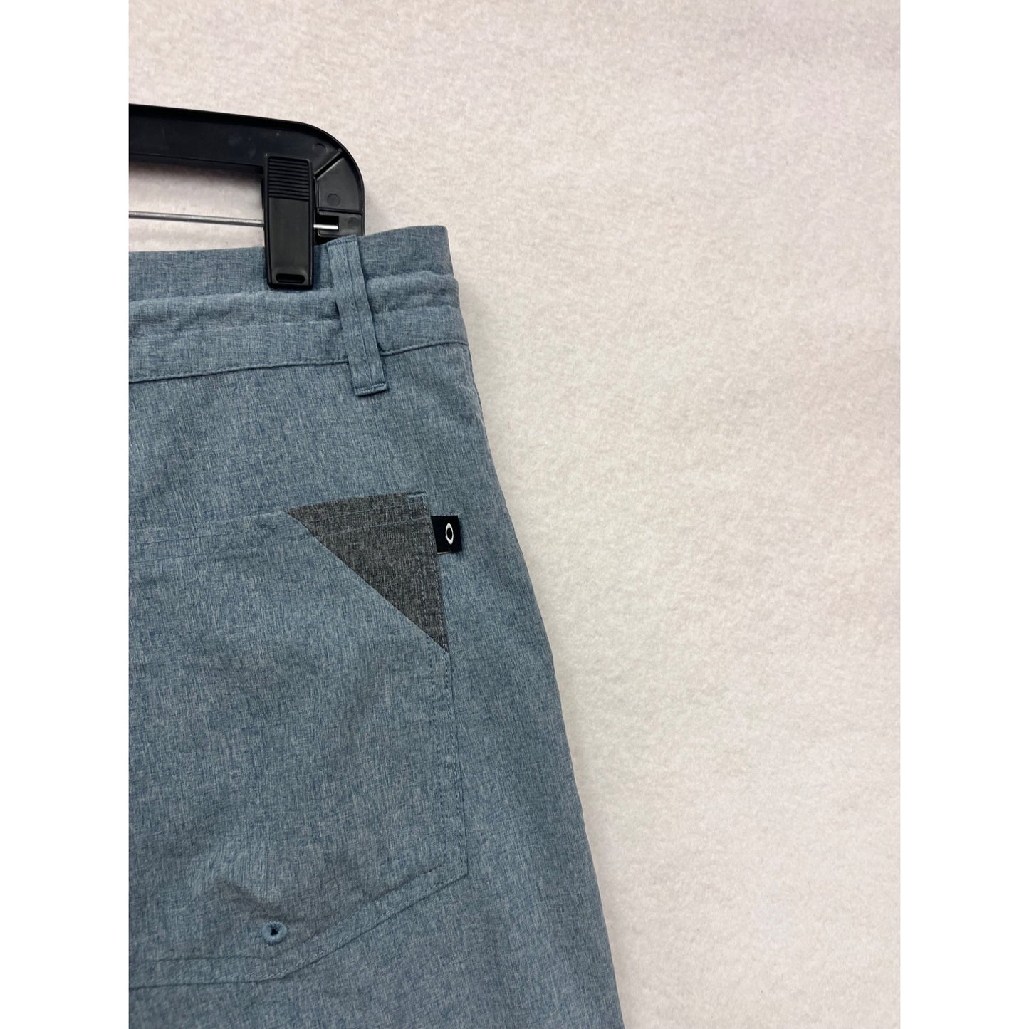 Oakley Mens Blue Cargo Shorts Size 33 #8275