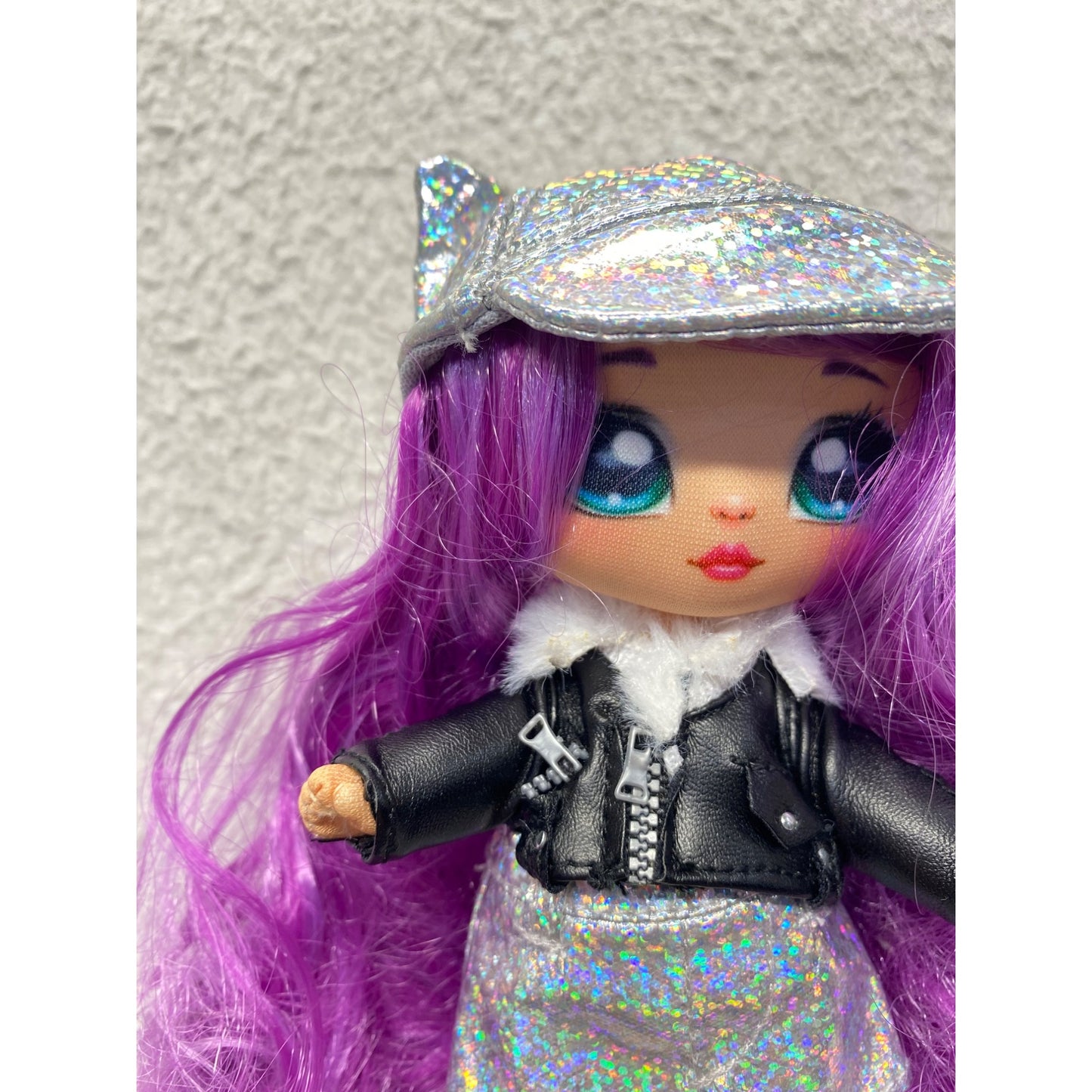 Na! Na! Na! Surprise Chrissy Diamond Doll With Purple Hair & Glitter Outfit #7254