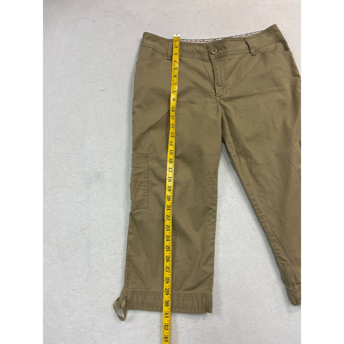 Women’s Tan Cargo Style Capris