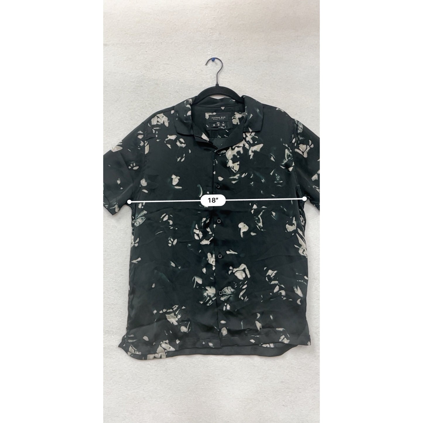 Cactus Man By Aziz Short Sleeve Button-Up Shirt Medium #914A