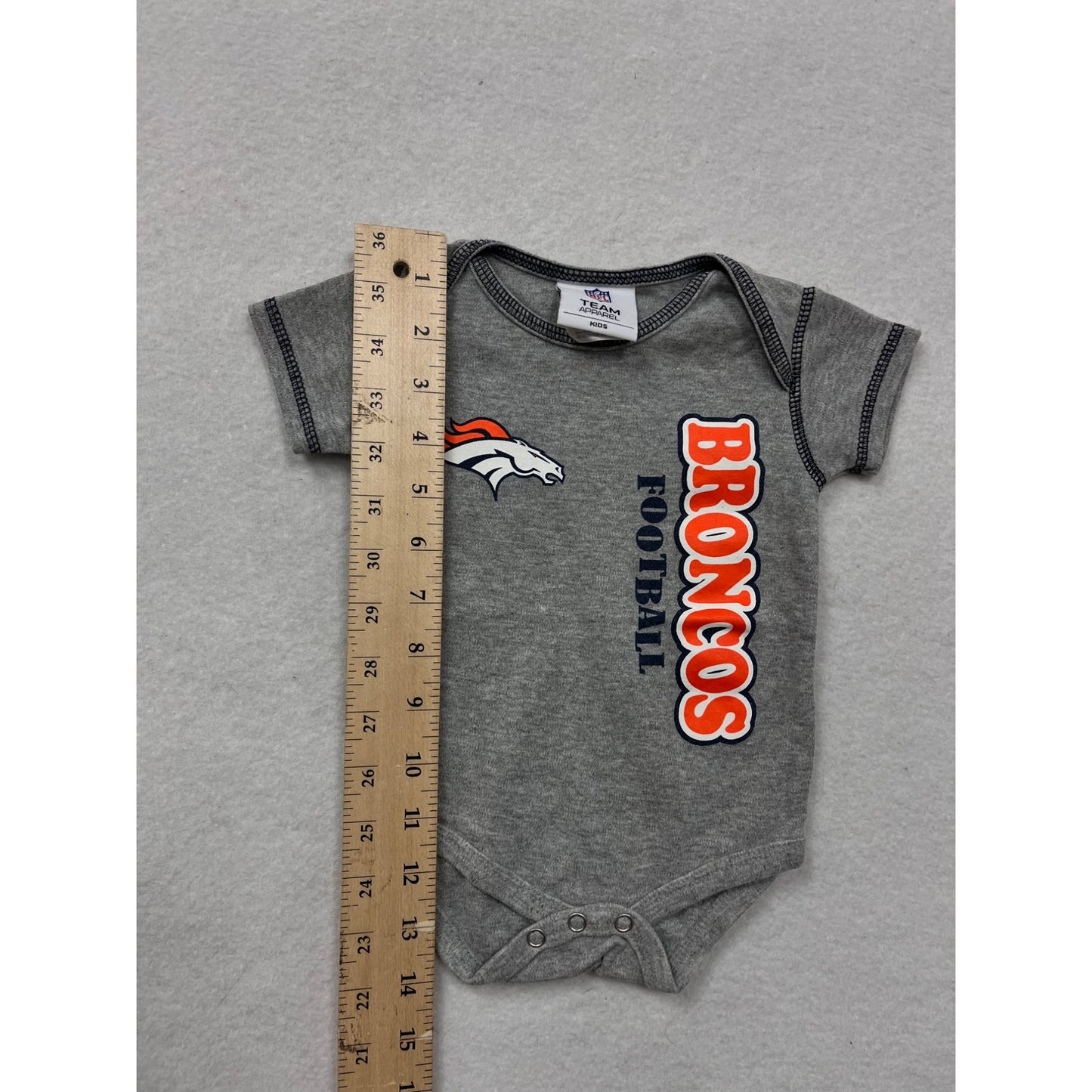 Denver Broncos Baby bodysuit 0-3M NFL Team Apparel #6450