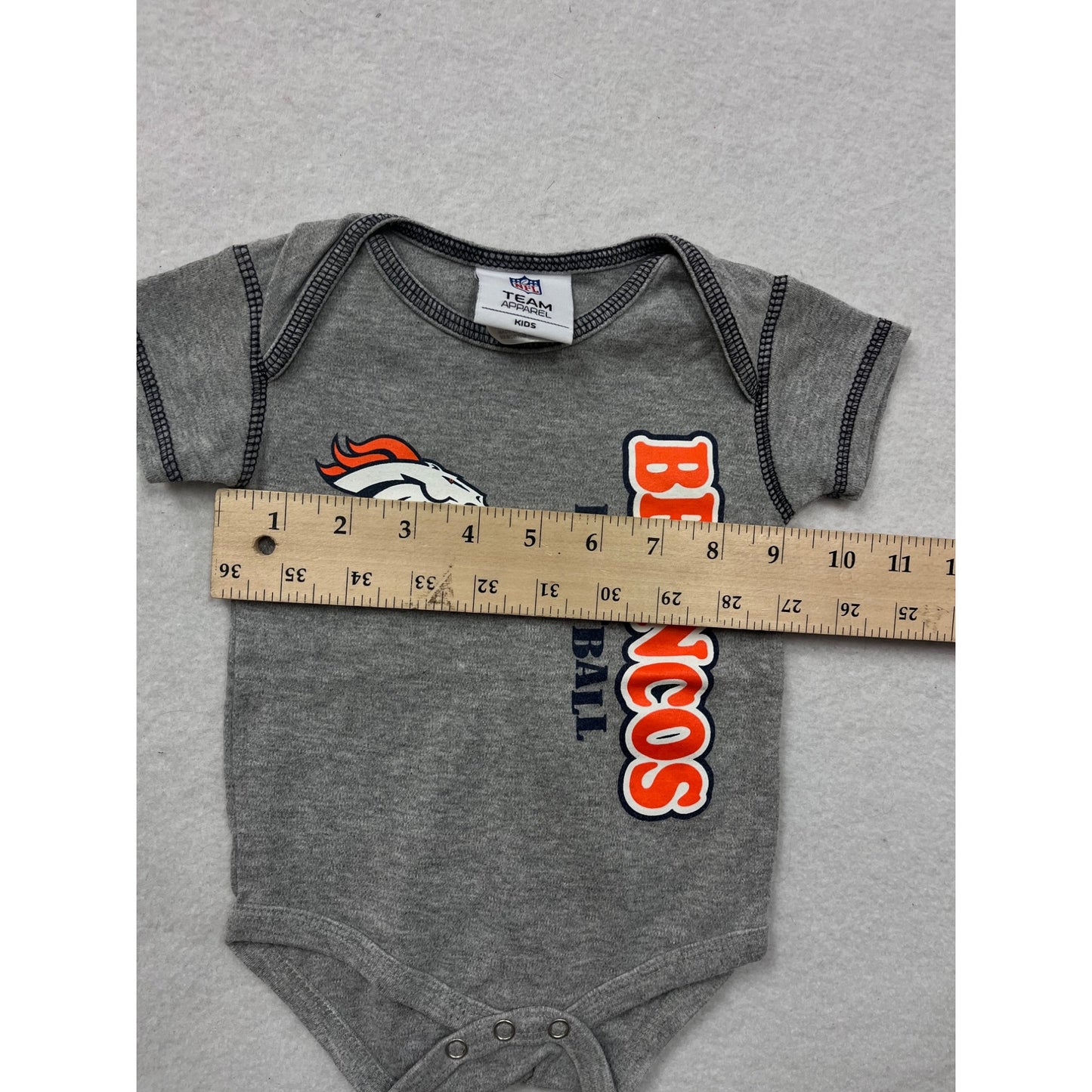 Denver Broncos Baby bodysuit 0-3M NFL Team Apparel #6450