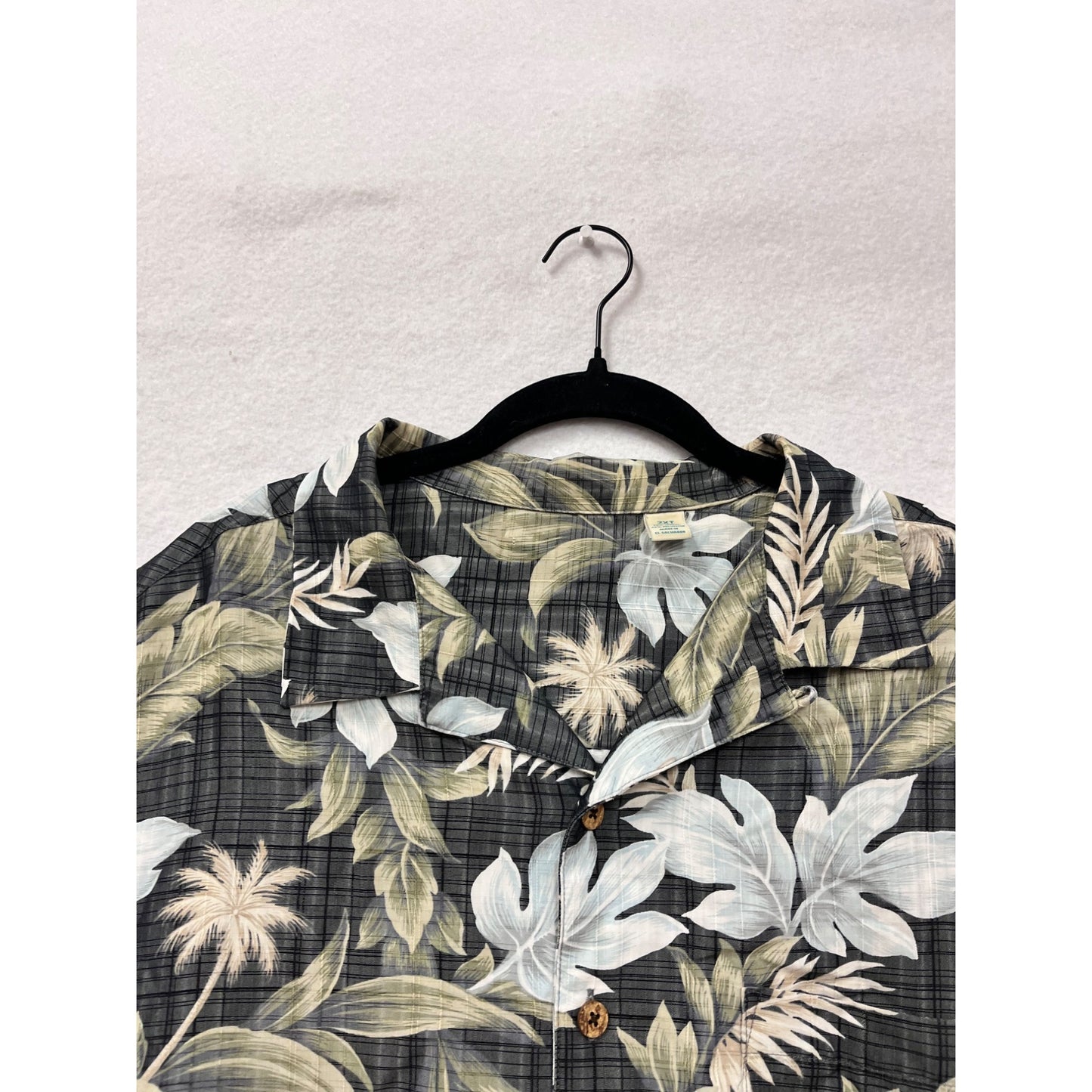 Mens 2XT Black Hawaiian Shirt With Tropical Leaf Print & Button-Down Front #6583