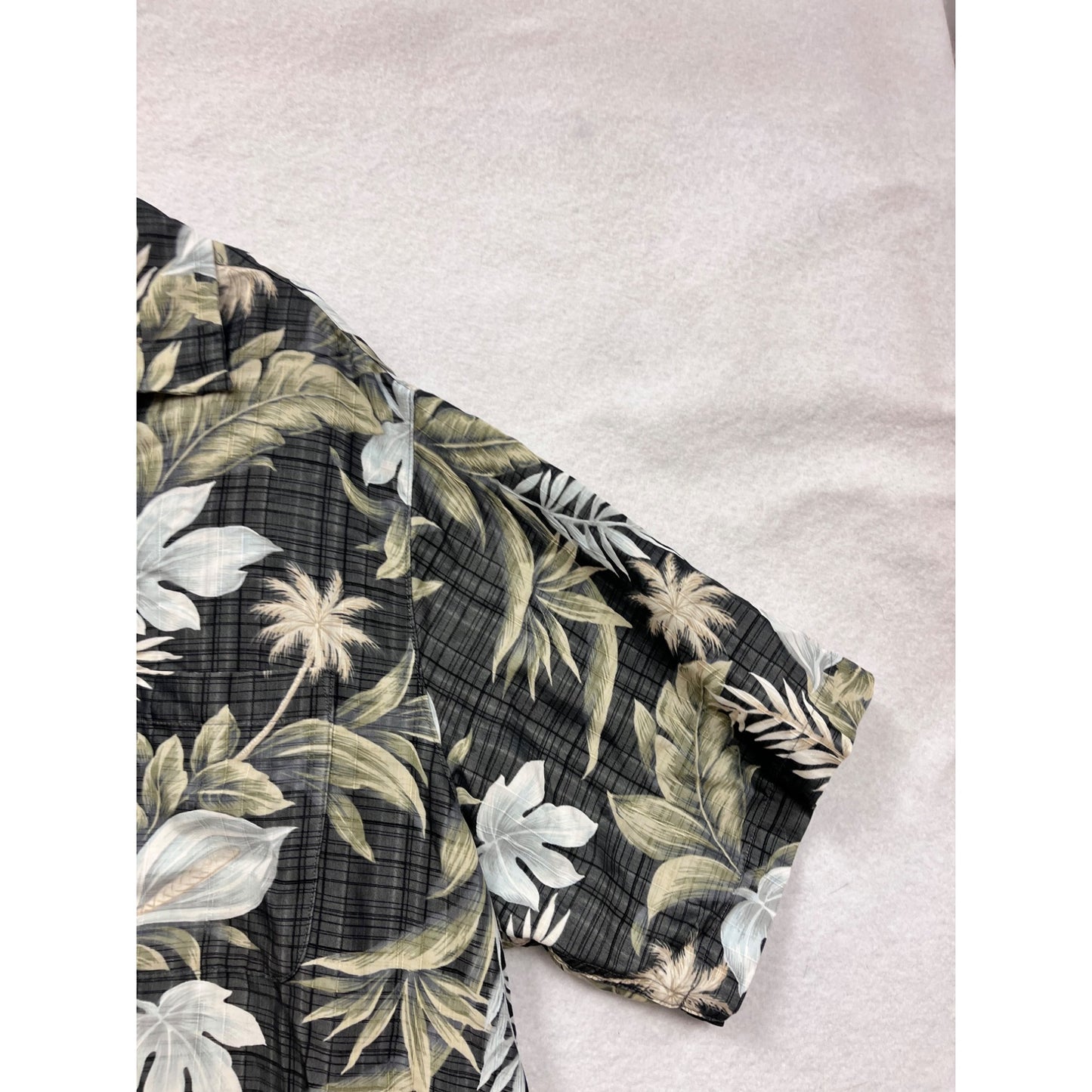 Mens 2XT Black Hawaiian Shirt With Tropical Leaf Print & Button-Down Front #6583