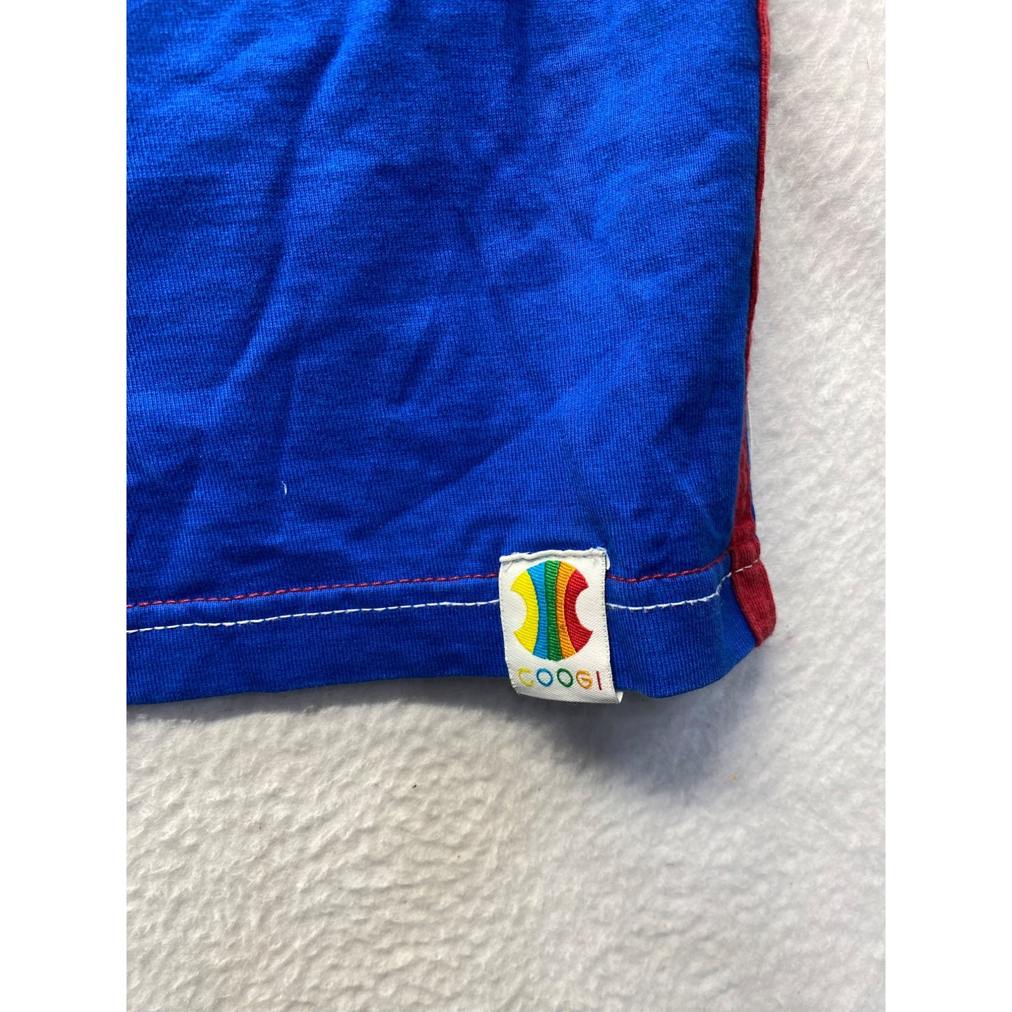 Men’s vintage 90s coogi tee #5576