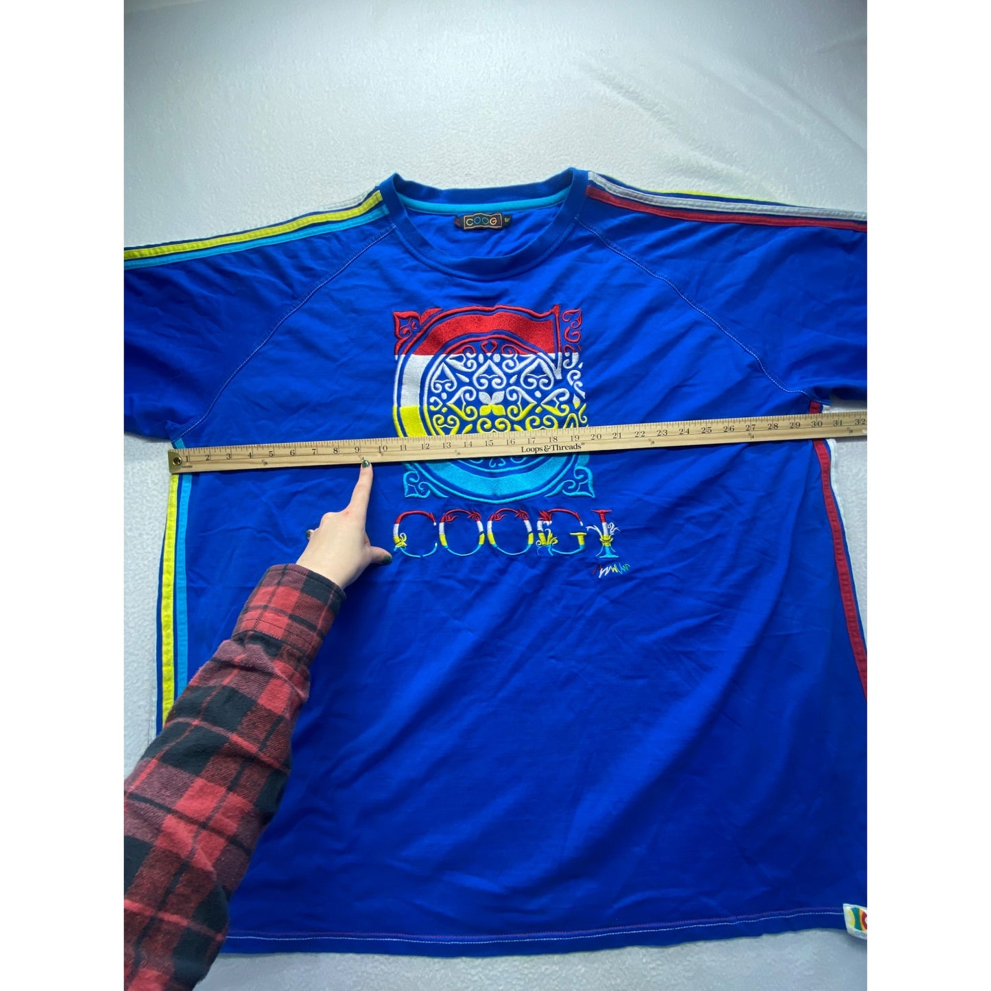 Men’s vintage 90s coogi tee #5576