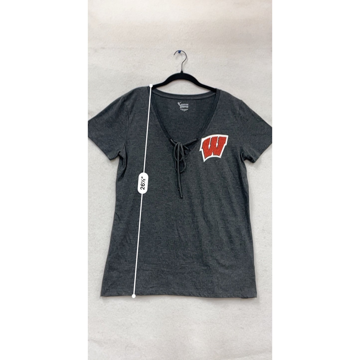 Wisconsin Badgers V-Neck T-Shirt X-Large #937A
