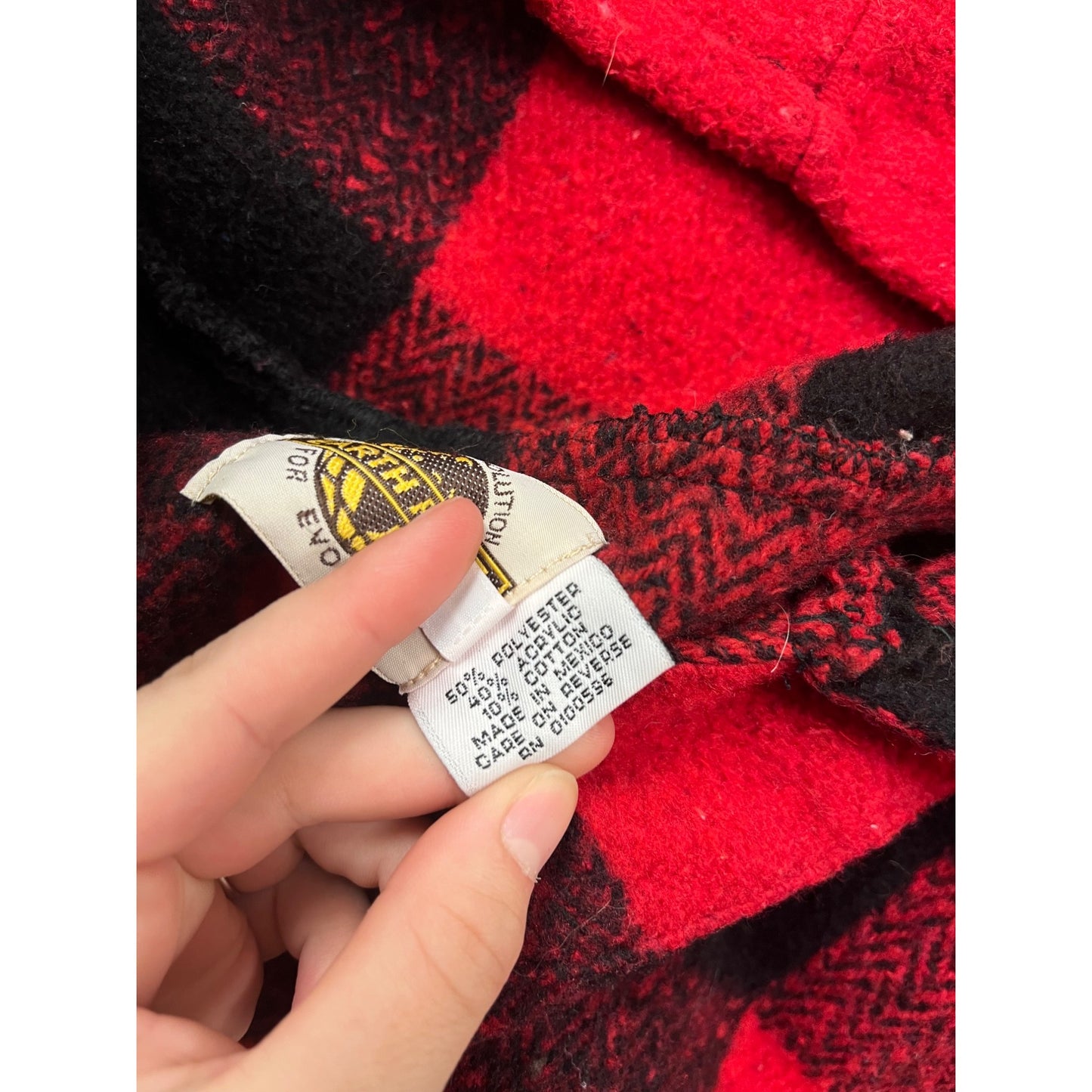 Vintage Womens Red & Black Earth Ragz Hooded Pullover Poncho Sweater With Moose & Trees Embroidery #6613