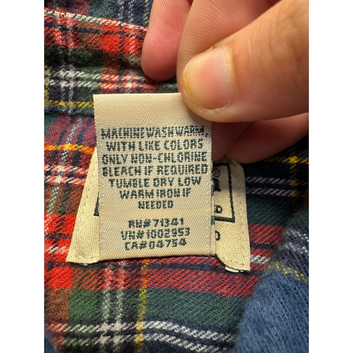 L.L. Bean Slightly Fitted Plaid Button-Down Shirt L-Reg 100% Cotton #7781