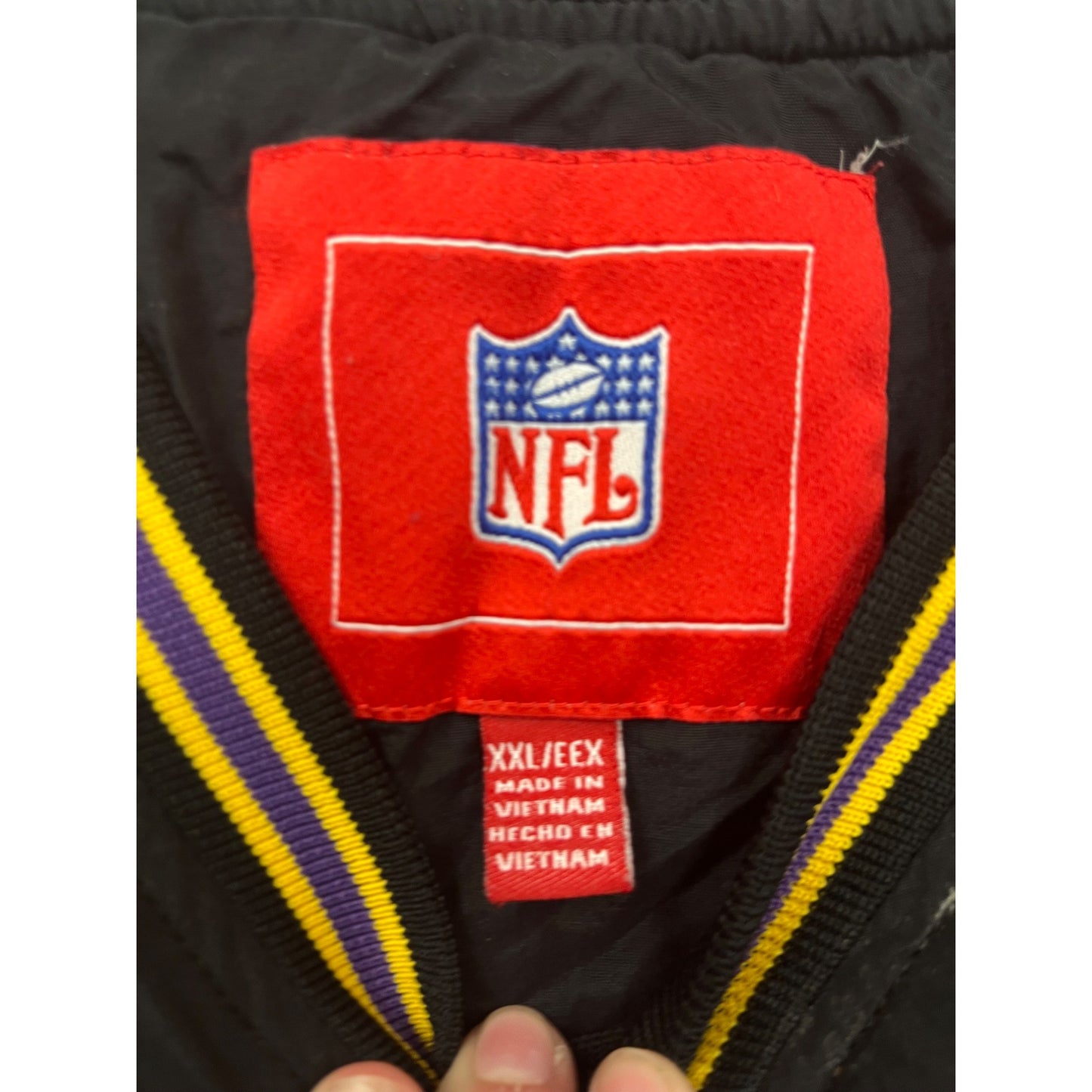 Minnesota Vikings NFL Mens 2XL Black Pullover Jacket With Embroidered Logo & Striped Trim #6943
