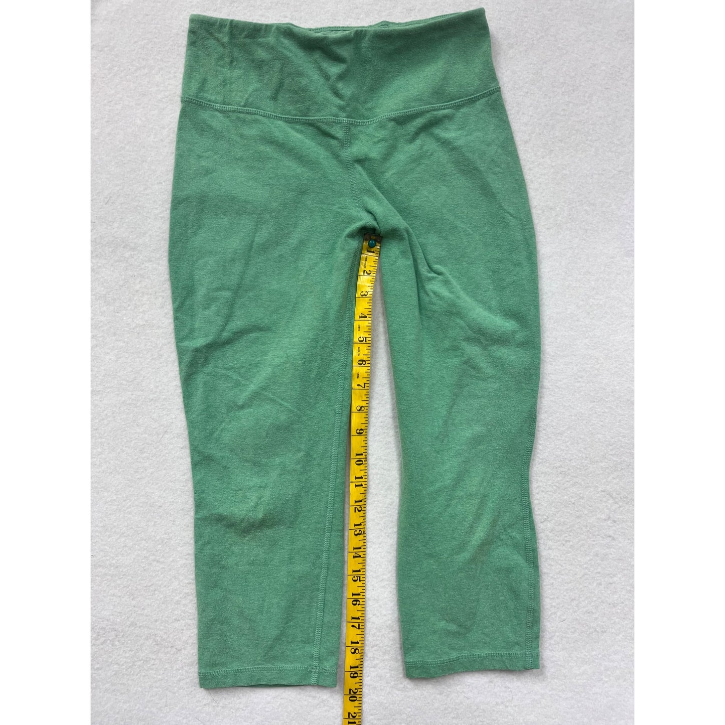 Women’s Patagonia Cropped Yoga Pants #6008
