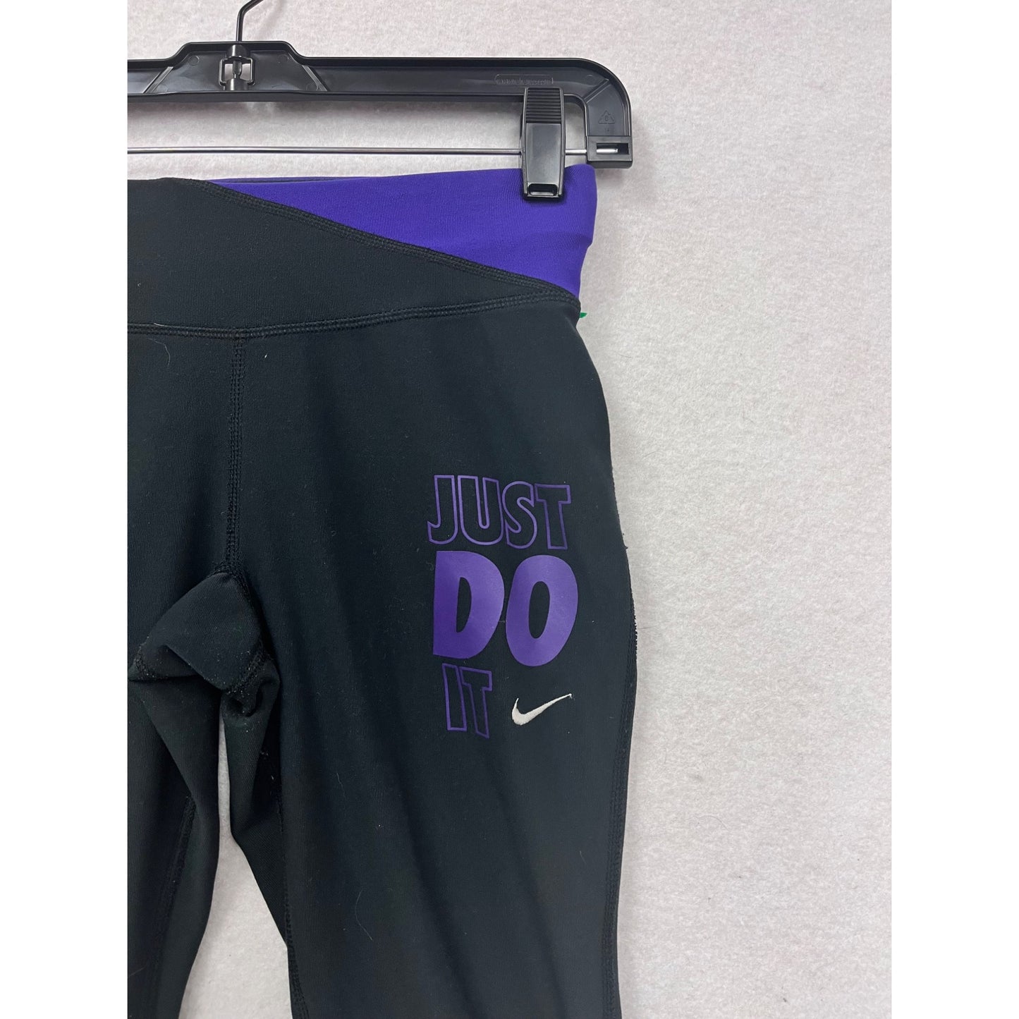 Nike Womens XS Black & Purple Dri-Fit "Just Do It" Capri Leggings #8045
