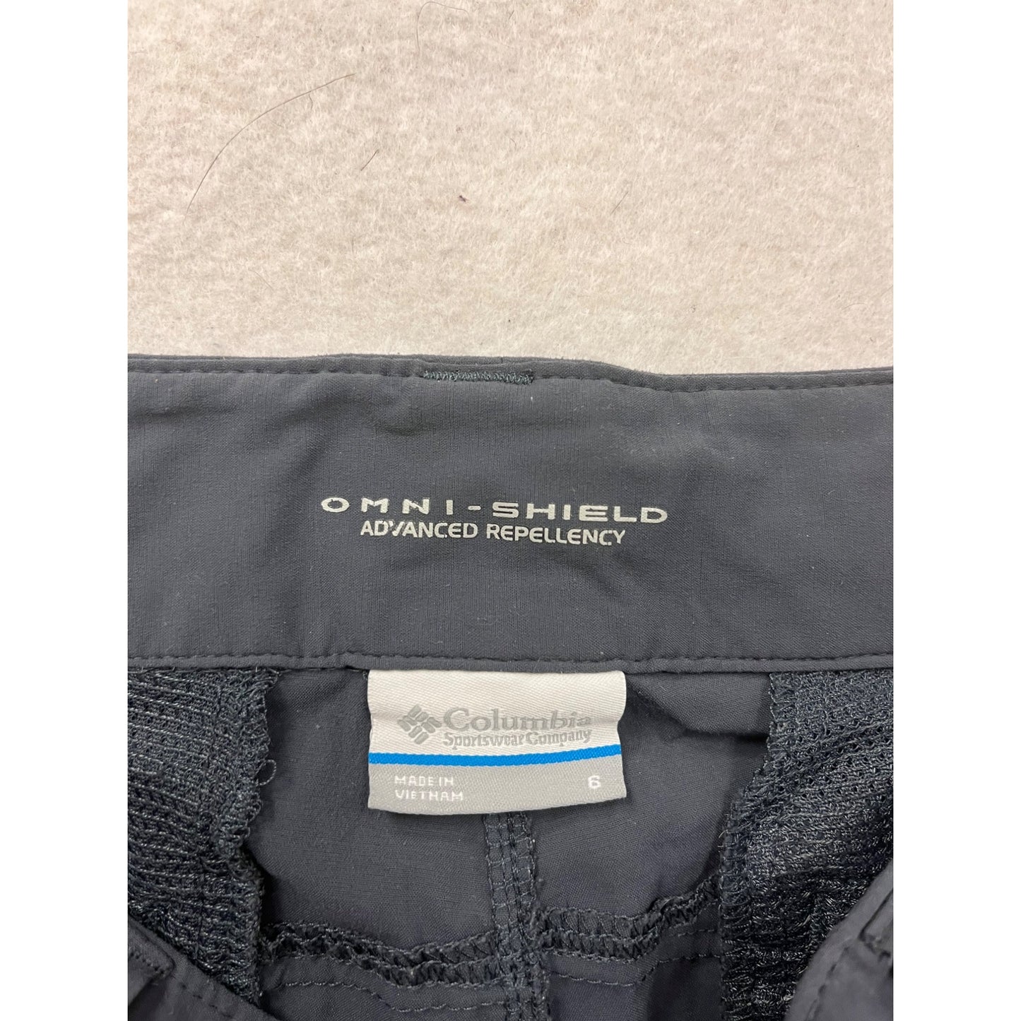 Columbia Omni-Shield Advanced Repellency Capri Size 6 Navy Blue #8377