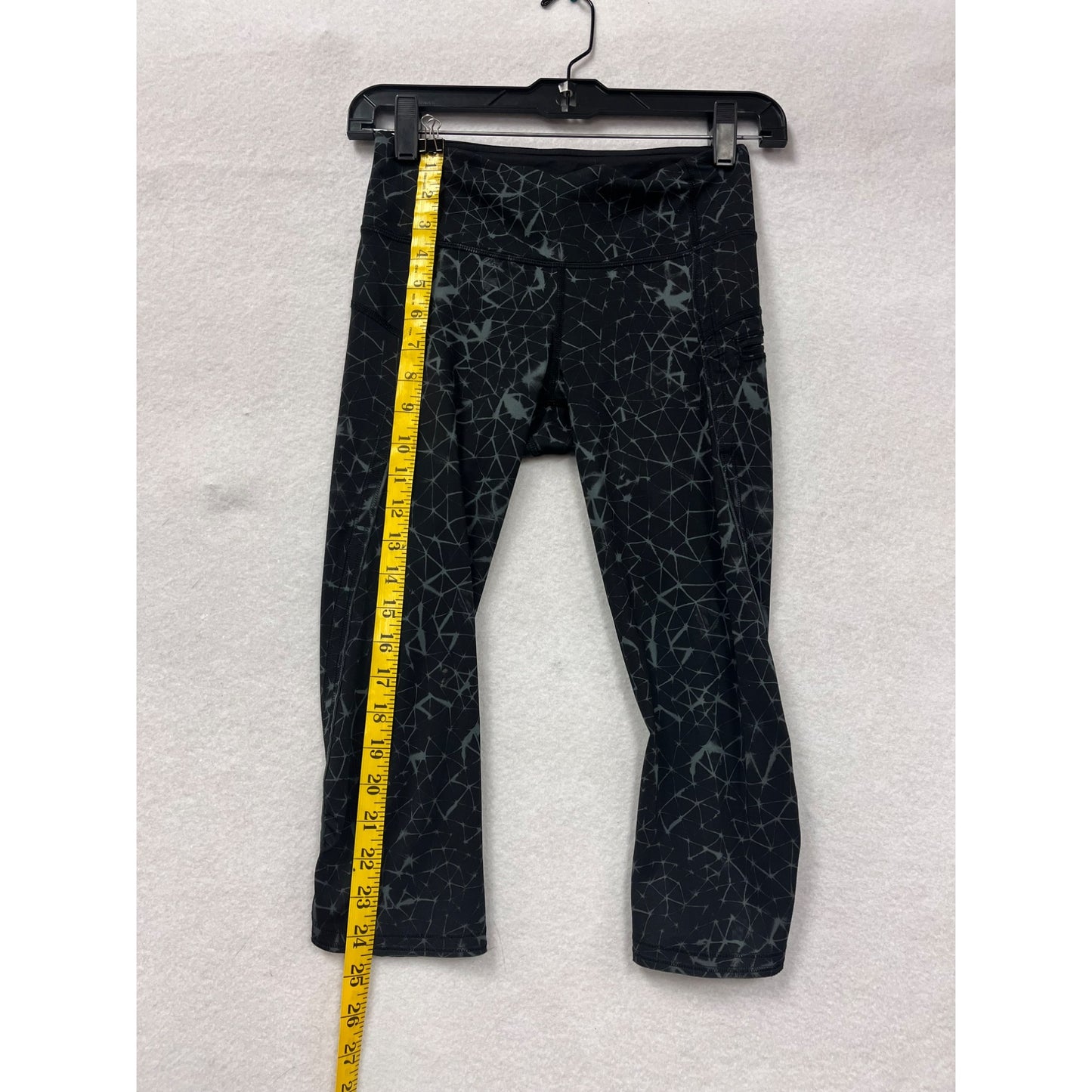Lululemon Womens Black Cropped Geometric Pattern Leggings With Side Pocket #6043