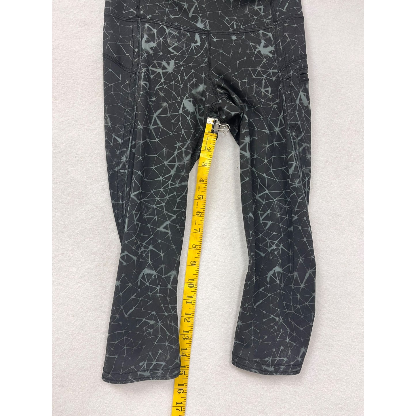 Lululemon Womens Black Cropped Geometric Pattern Leggings With Side Pocket #6043