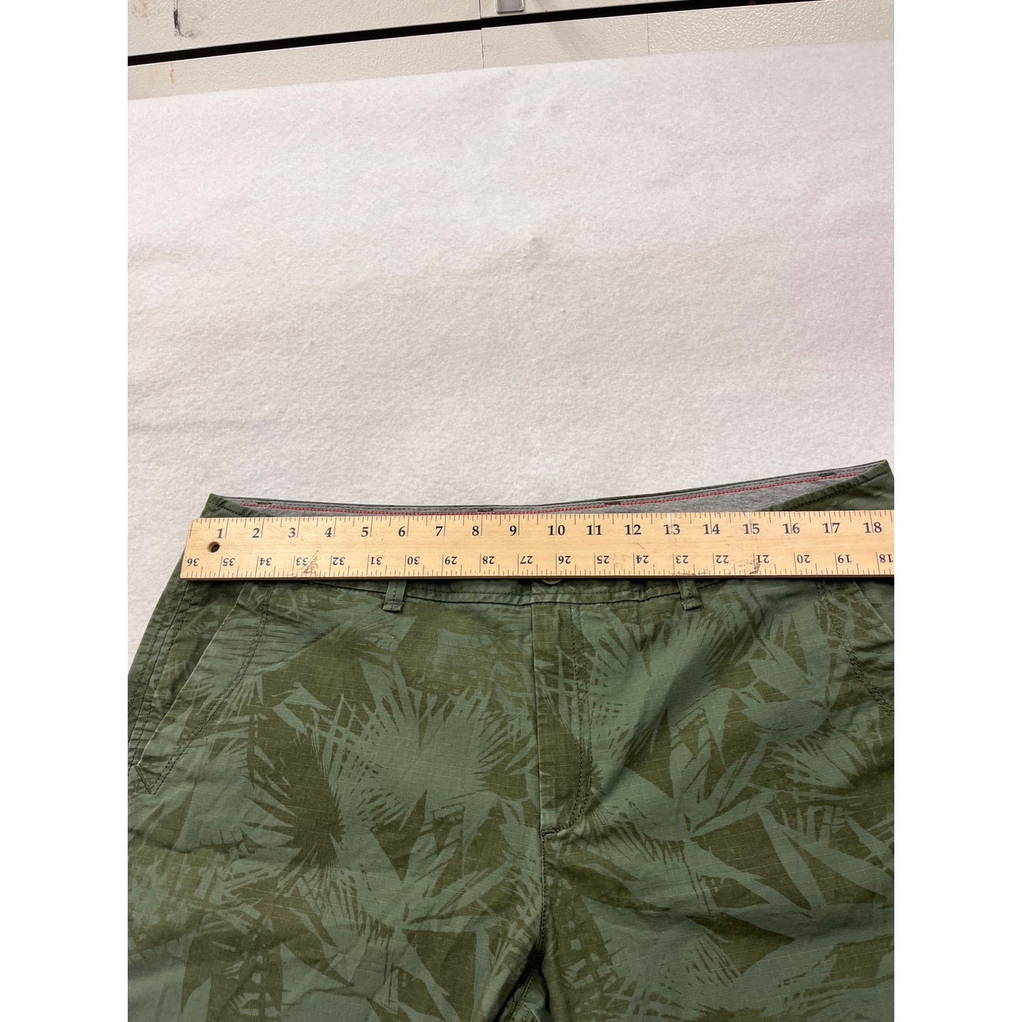 Eddie Bauer Womens Green Patterned Shorts #6414