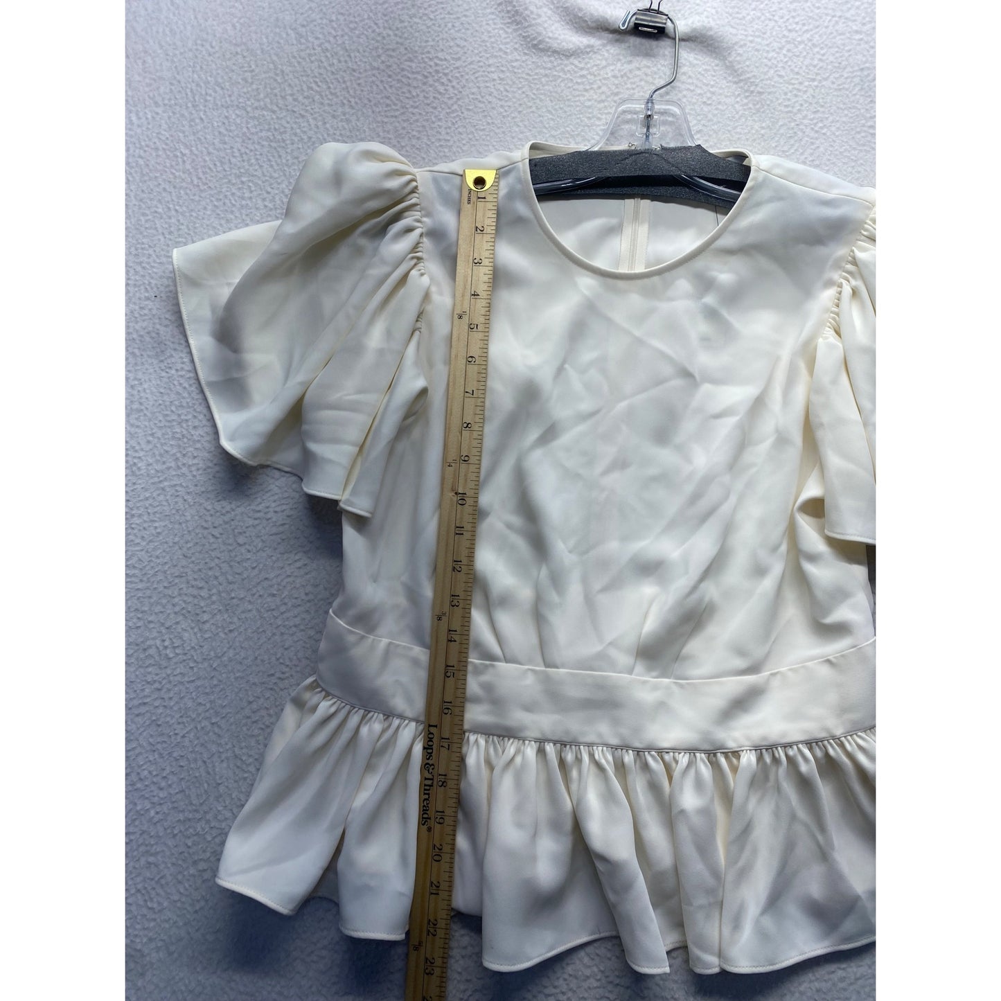 Express Womens Cream Ruffle Sleeve Peplum Top Medium Polyester #7107