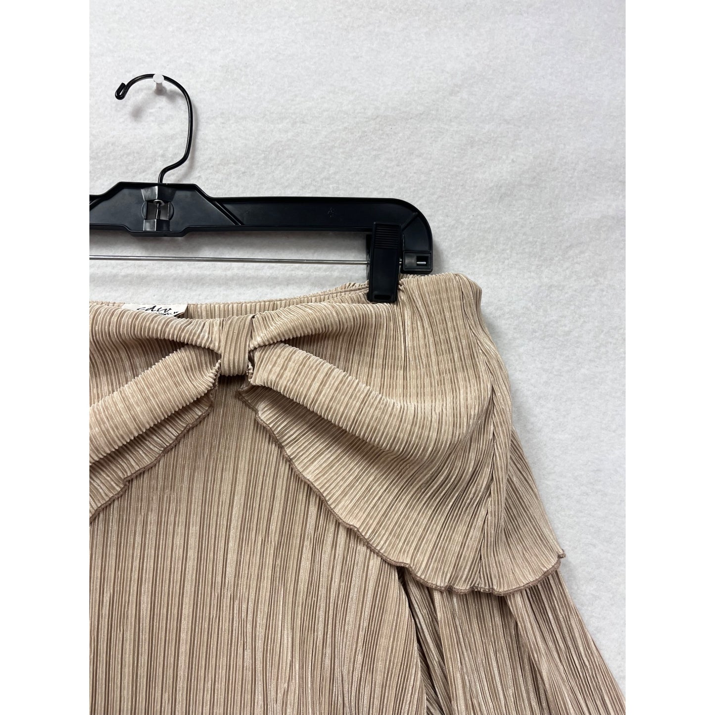 Off-The-Shoulder Pleated Beige Blouse With Bell Sleeves Womens Large By CDW #6614