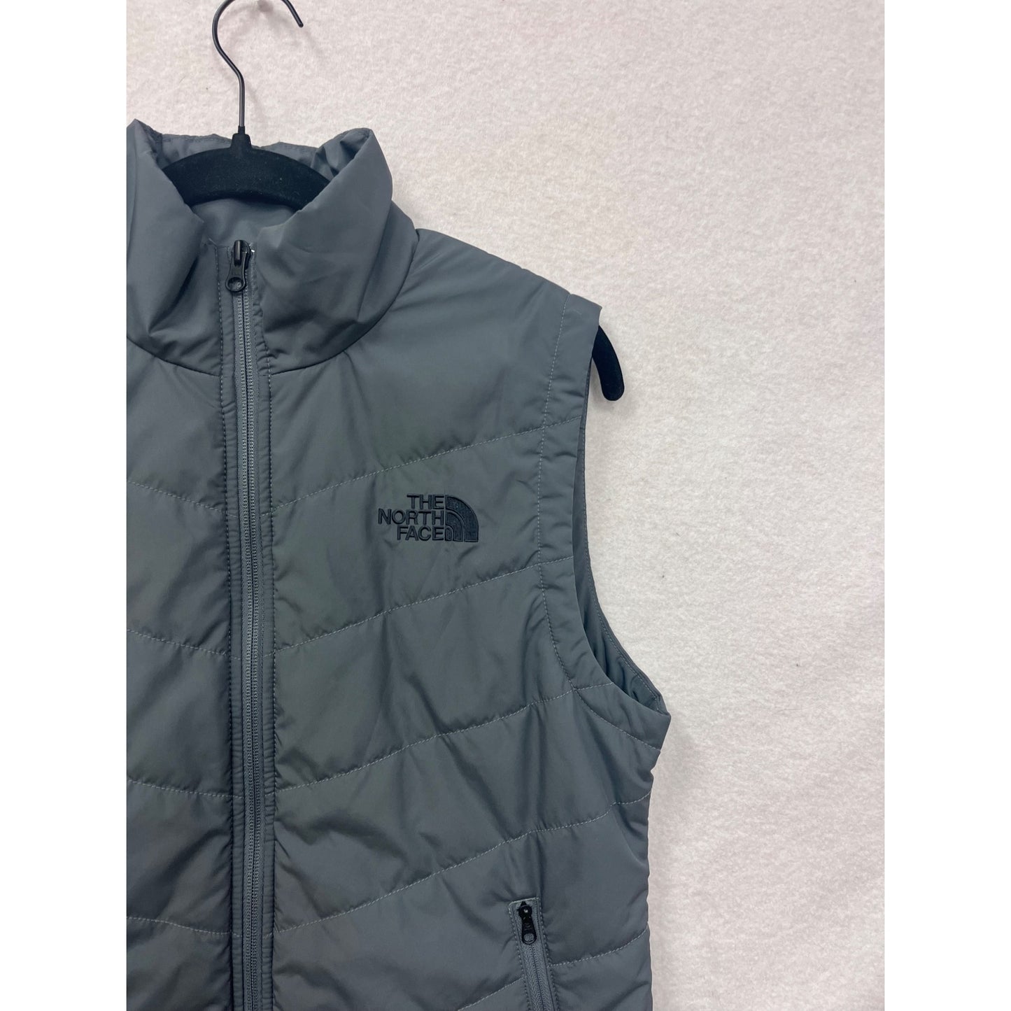 The North Face Mens Small Gray Quilted Insulated Vest #8010