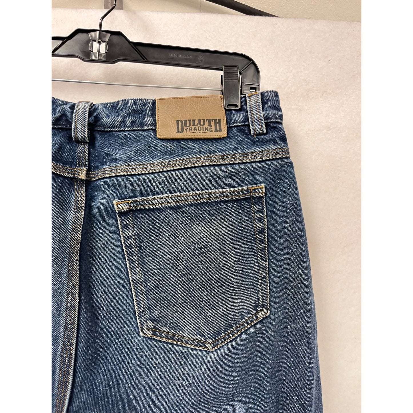 Duluth Trading Co Mens Relaxed Fit Blue Jeans 34x32 100% Cotton Denim #10A