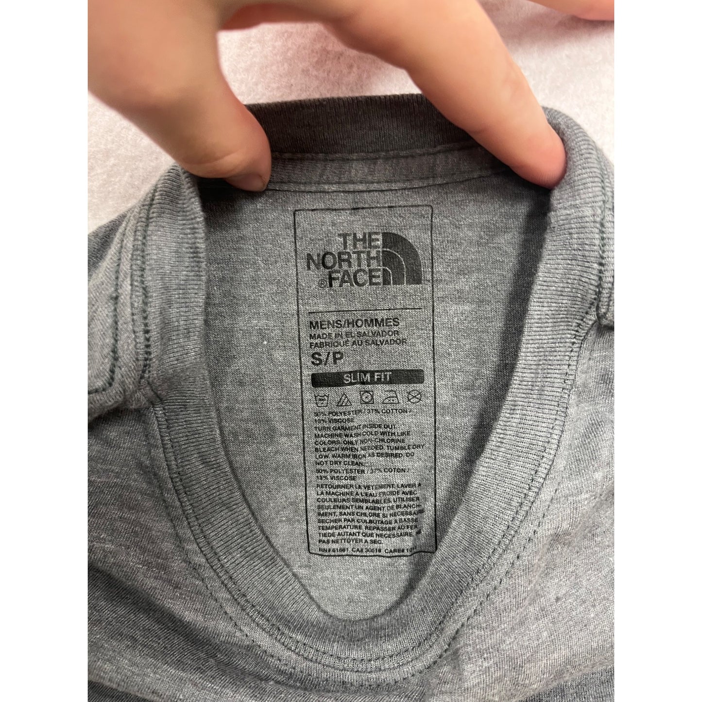The North Face Mens Graphic Tee Small Gray Slim Fit #6907