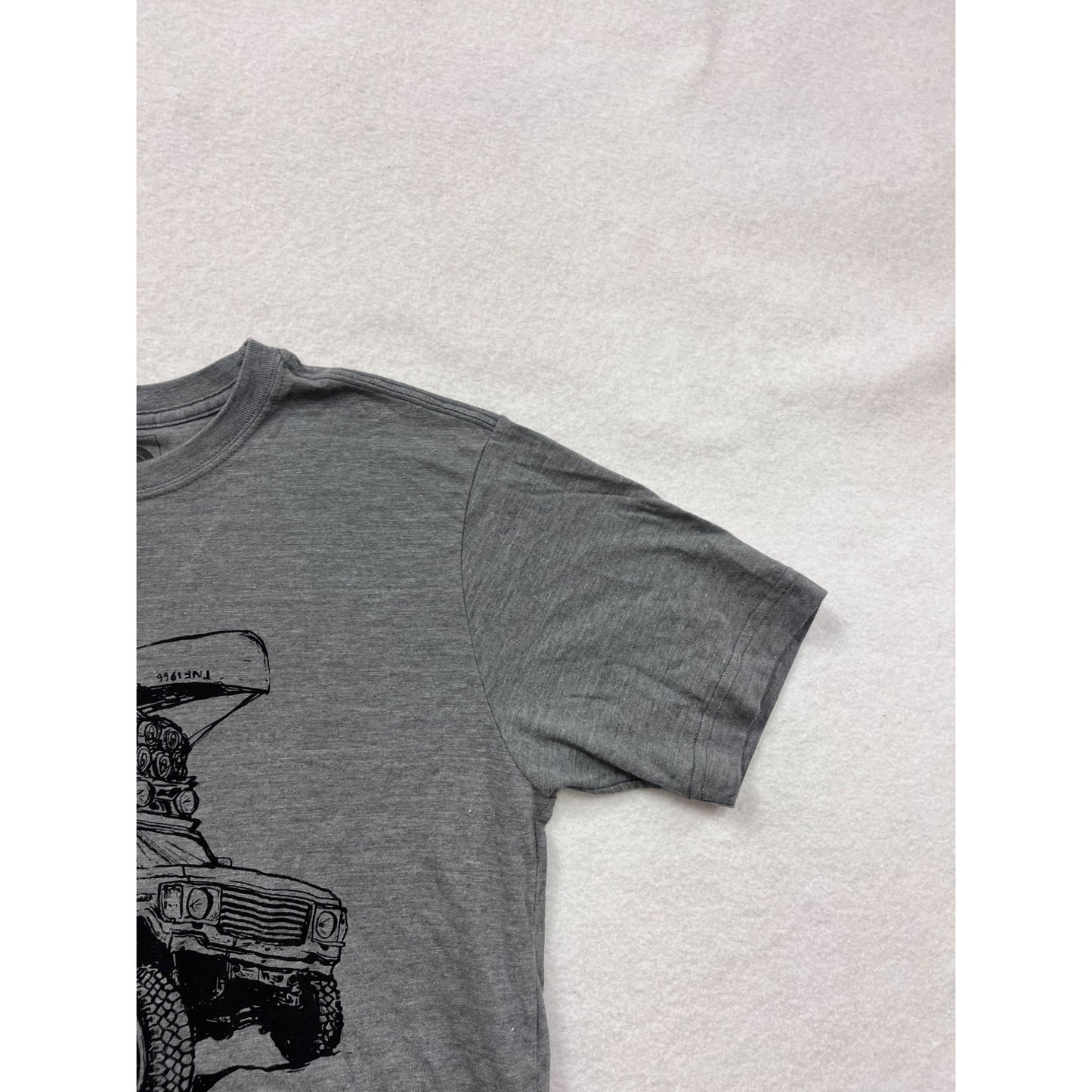 The North Face Mens Graphic Tee Small Gray Slim Fit #6907