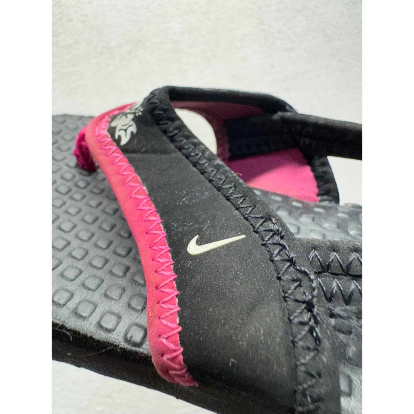 Nike Toddler Black & Pink Sandals With Floral Accent #9240