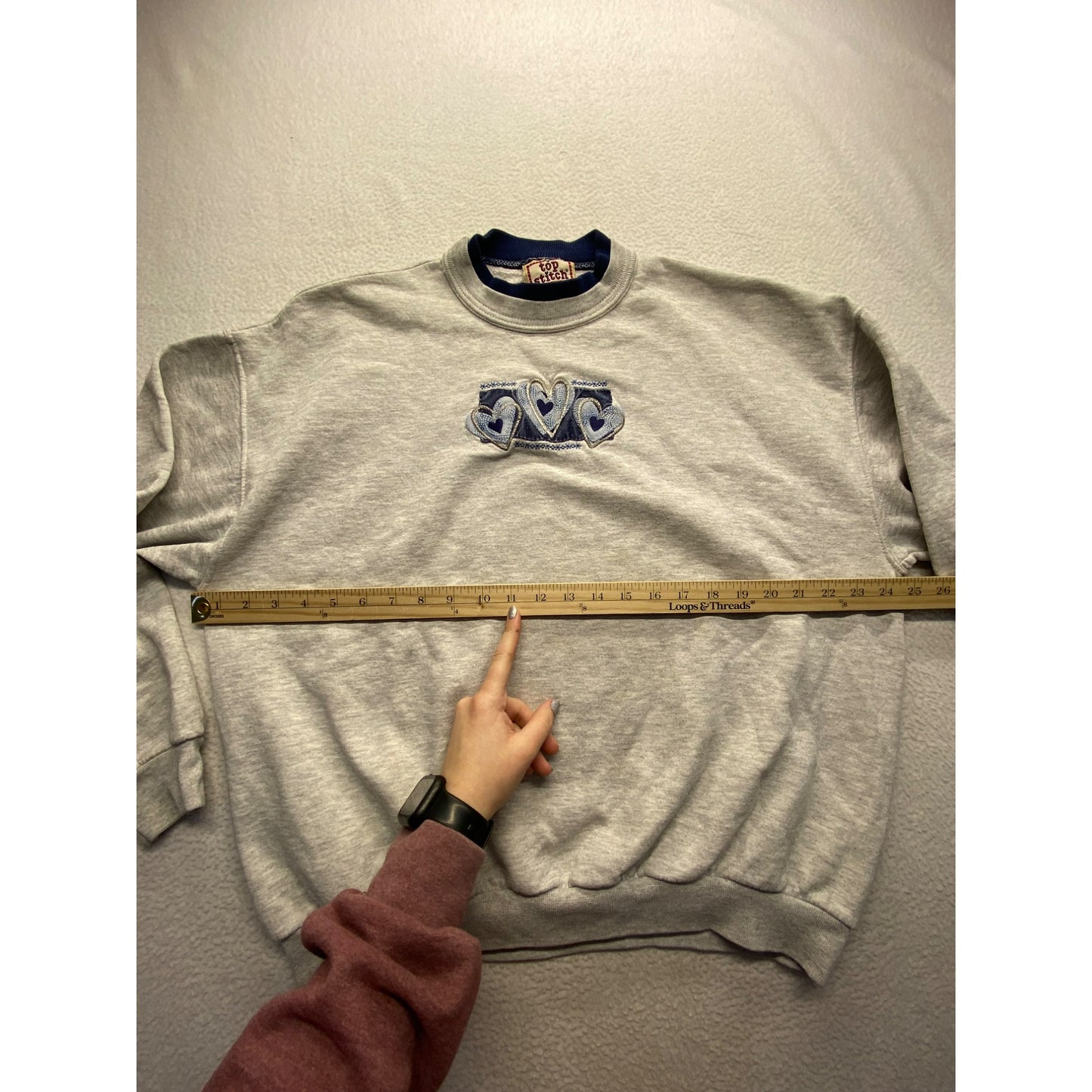 Vintage top stitch heart sweater #7169