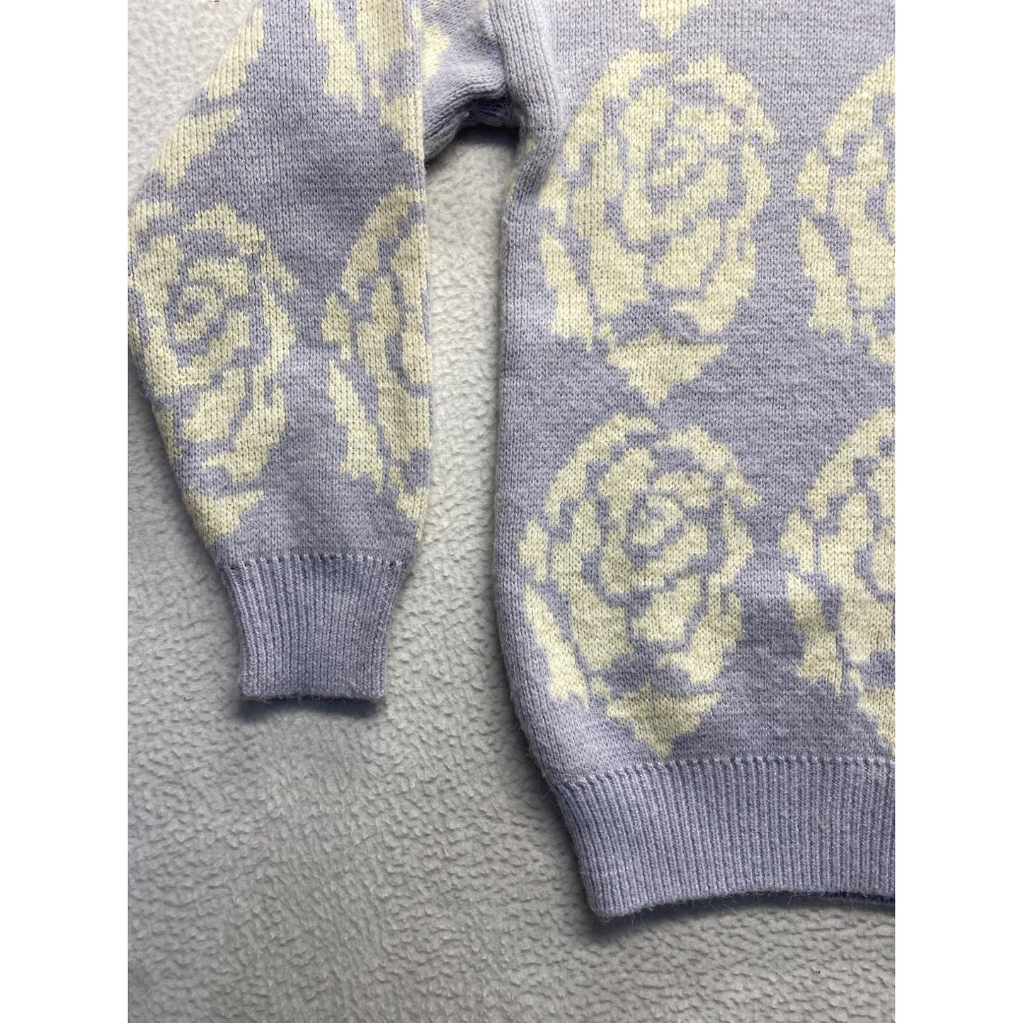 Vintage E-Z Spirit purple & ivory Floral Sweater #7279