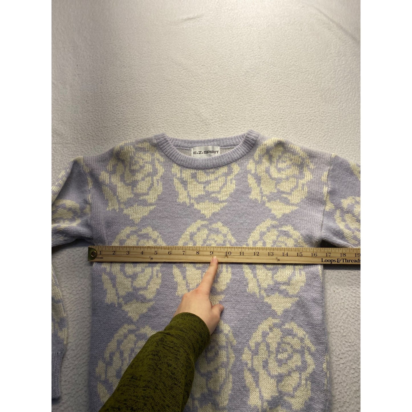 Vintage E-Z Spirit purple & ivory Floral Sweater #7279