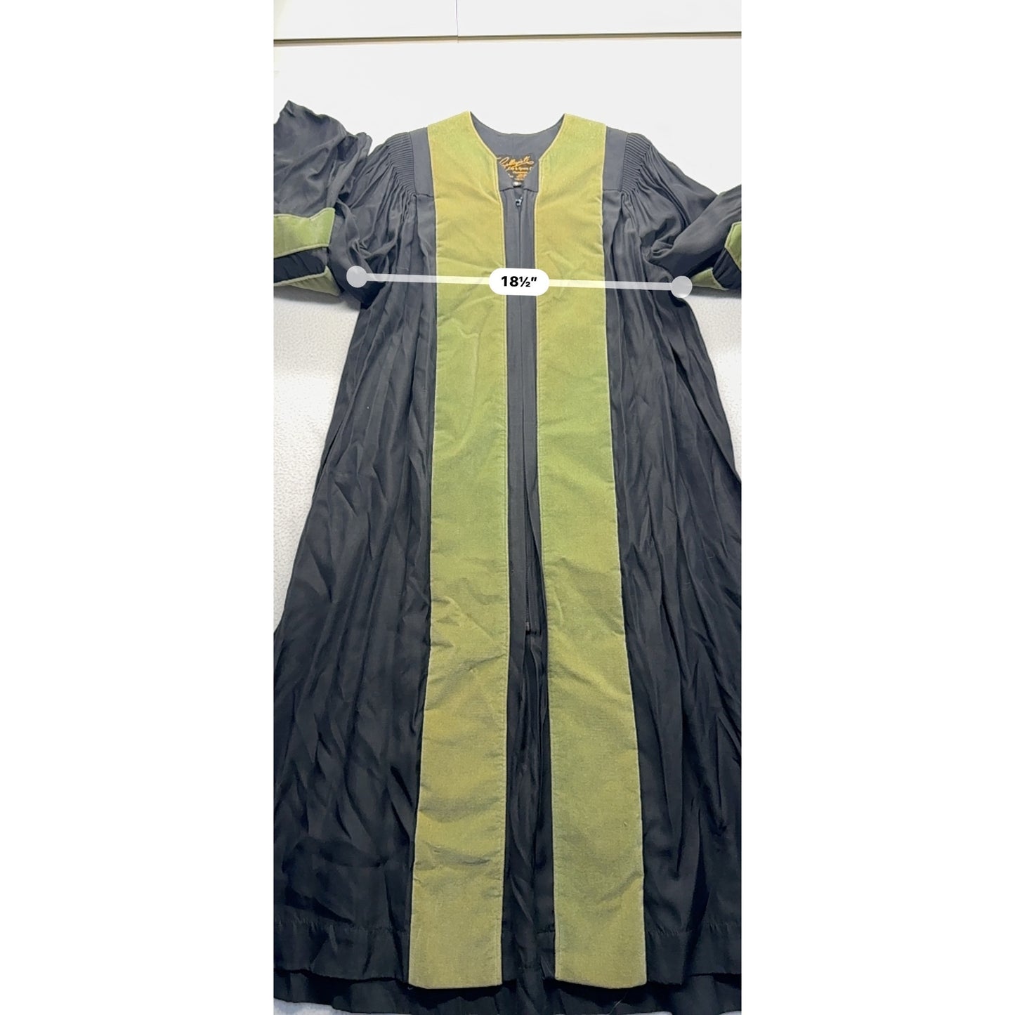 Vintage Collegiate Cap & Gown Co. Academic Graduation Gown #9369