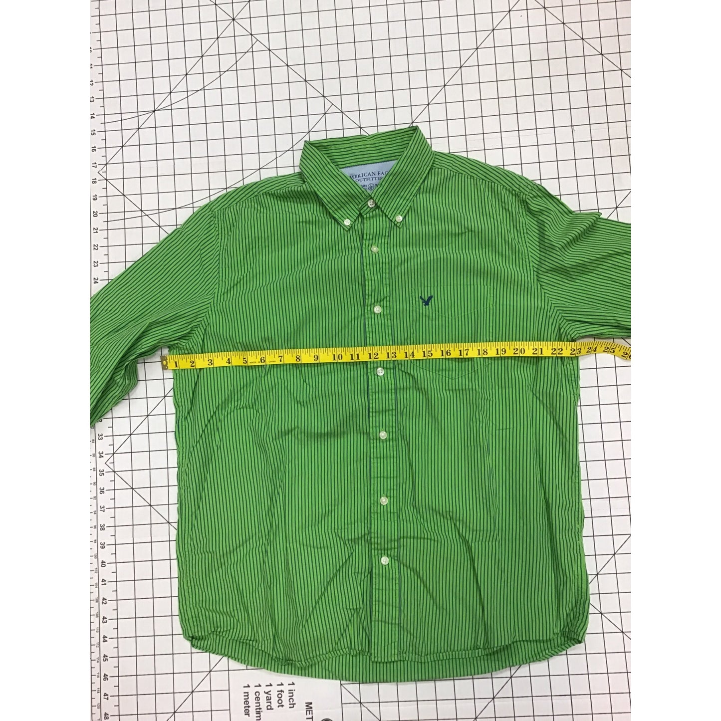 Men’s American Eagle Button-Up