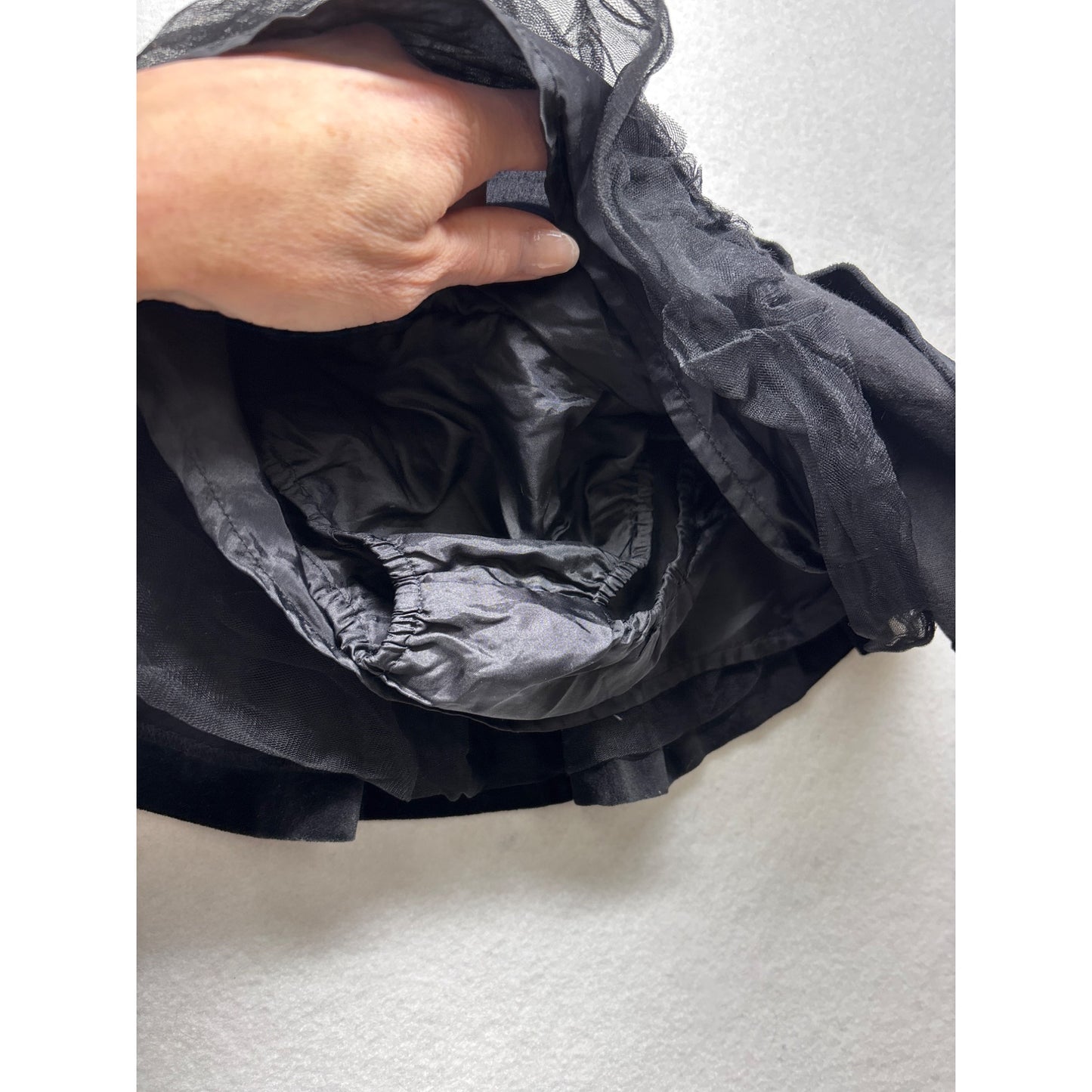 Gymboree Toddler Girls Black Velvet skirt 12-18 Mos Polyester Lining #6379