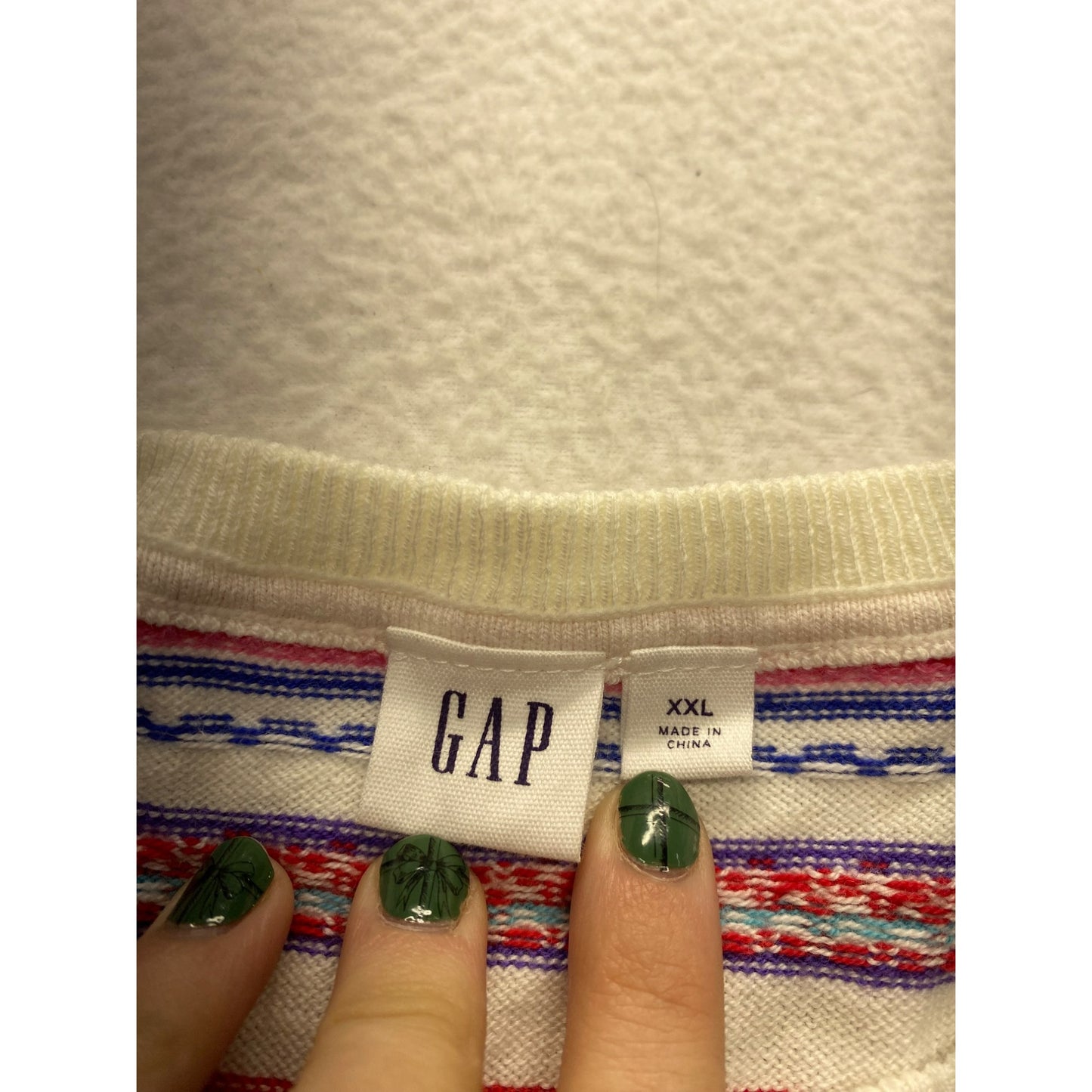 *NWT* Women’s Multicolored Gap Sweater #5571