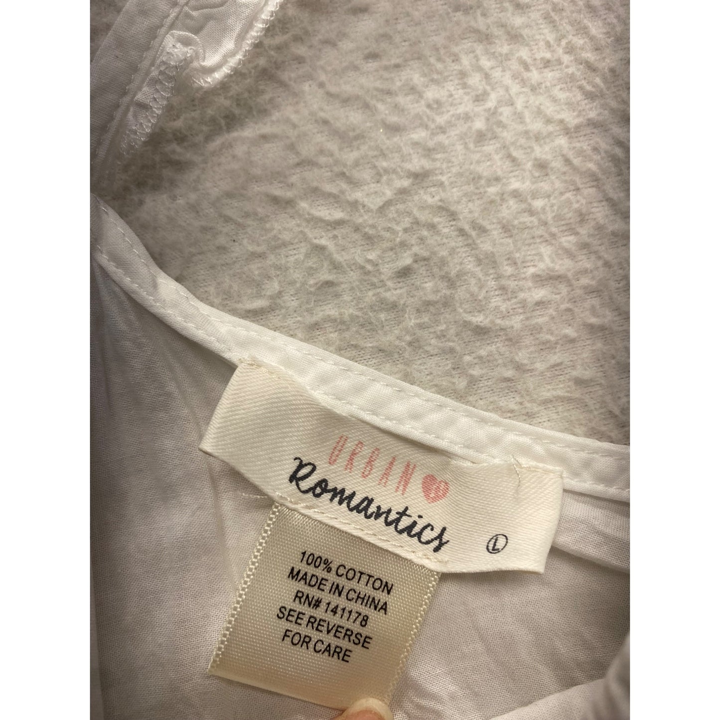 Urban Romantics White Embroidered Cotton Sleeveless Button-Up Top #7079