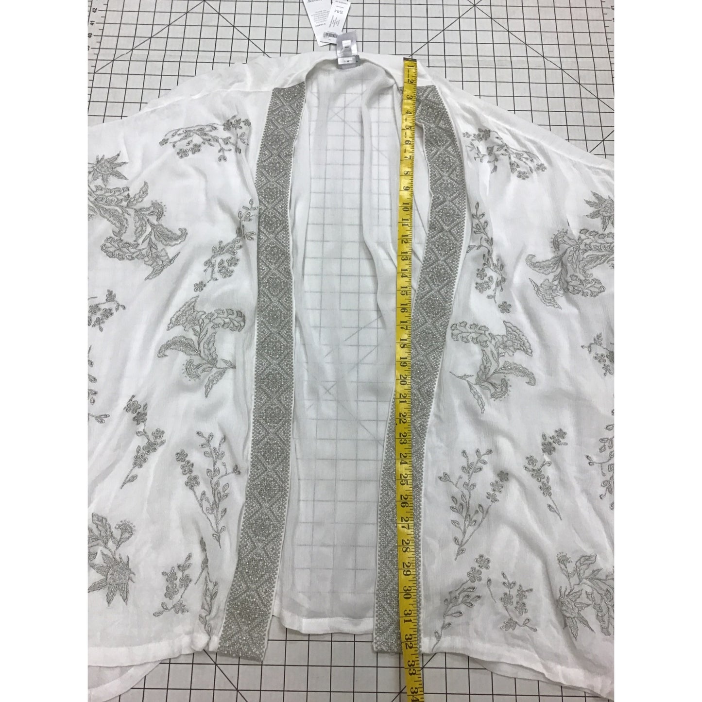 Women’s Beautiful Embroidered Ruana
