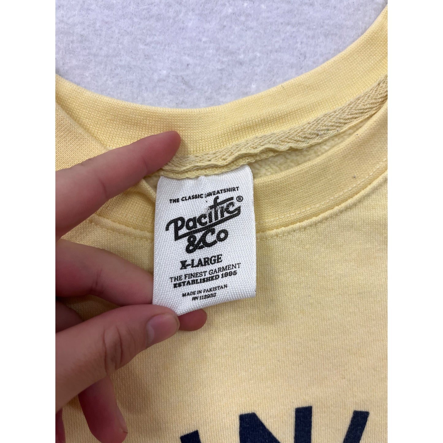 Dominican Republic Yellow Sweatshirt Unisex XL #8202
