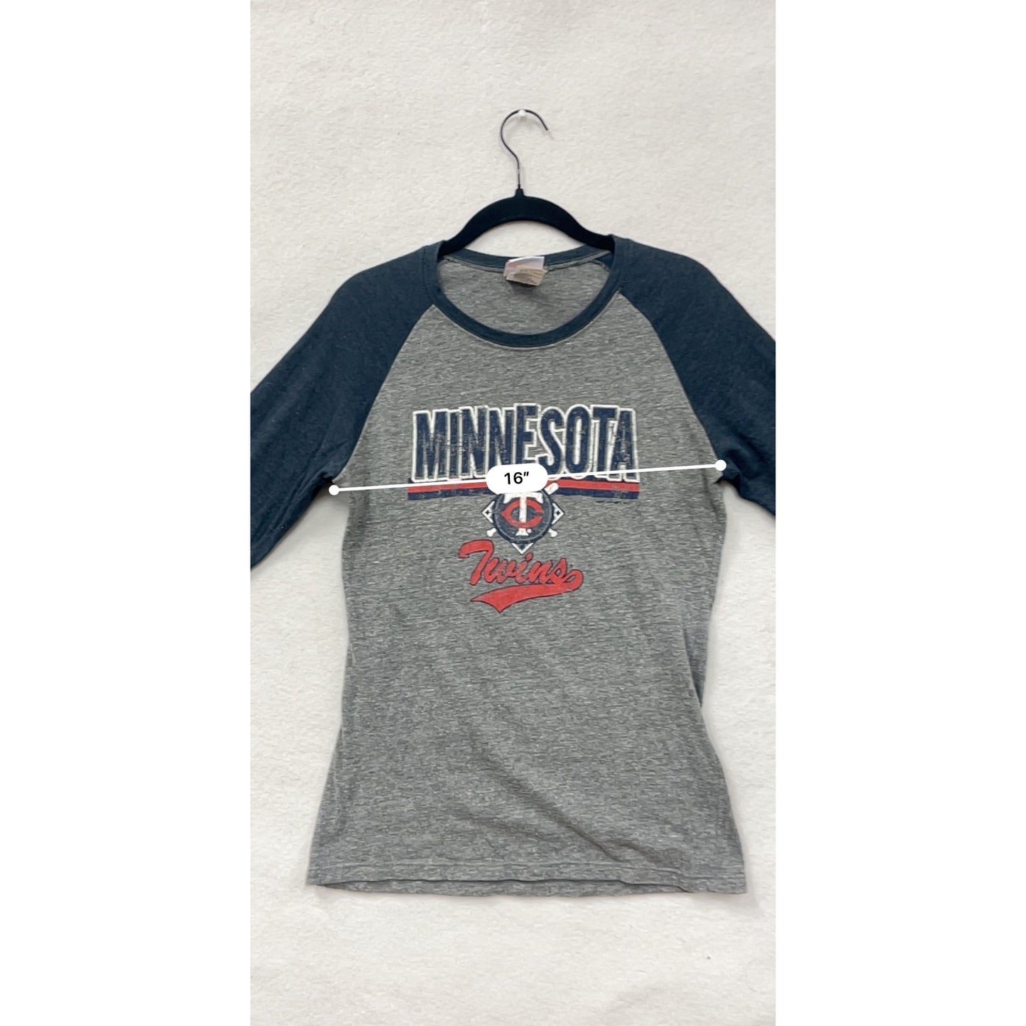 Minnesota Twins Womens Raglan 3/4 Sleeve Baseball Tee Large Gray & Navy #6807