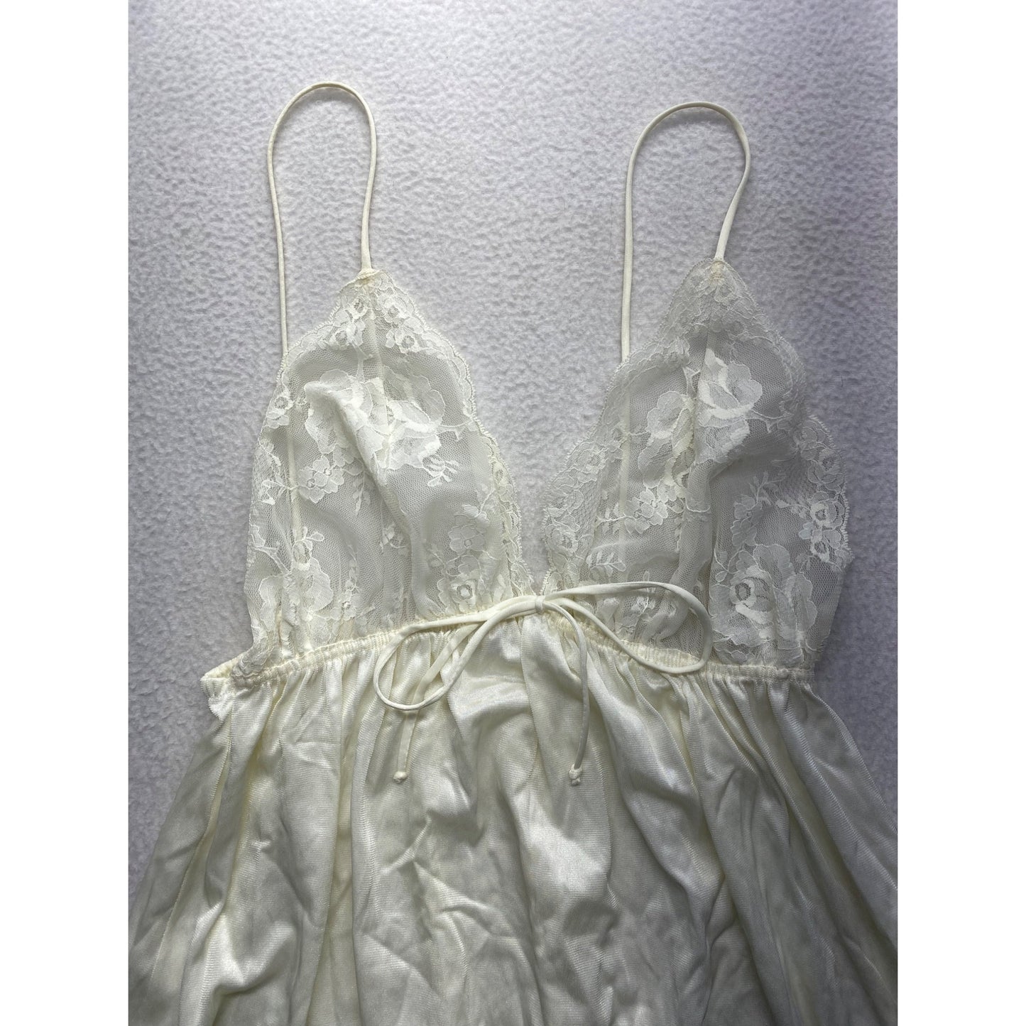 Vintage Miss Elaine Ivory Lace & Satin Nightgown Slip Dress #7212