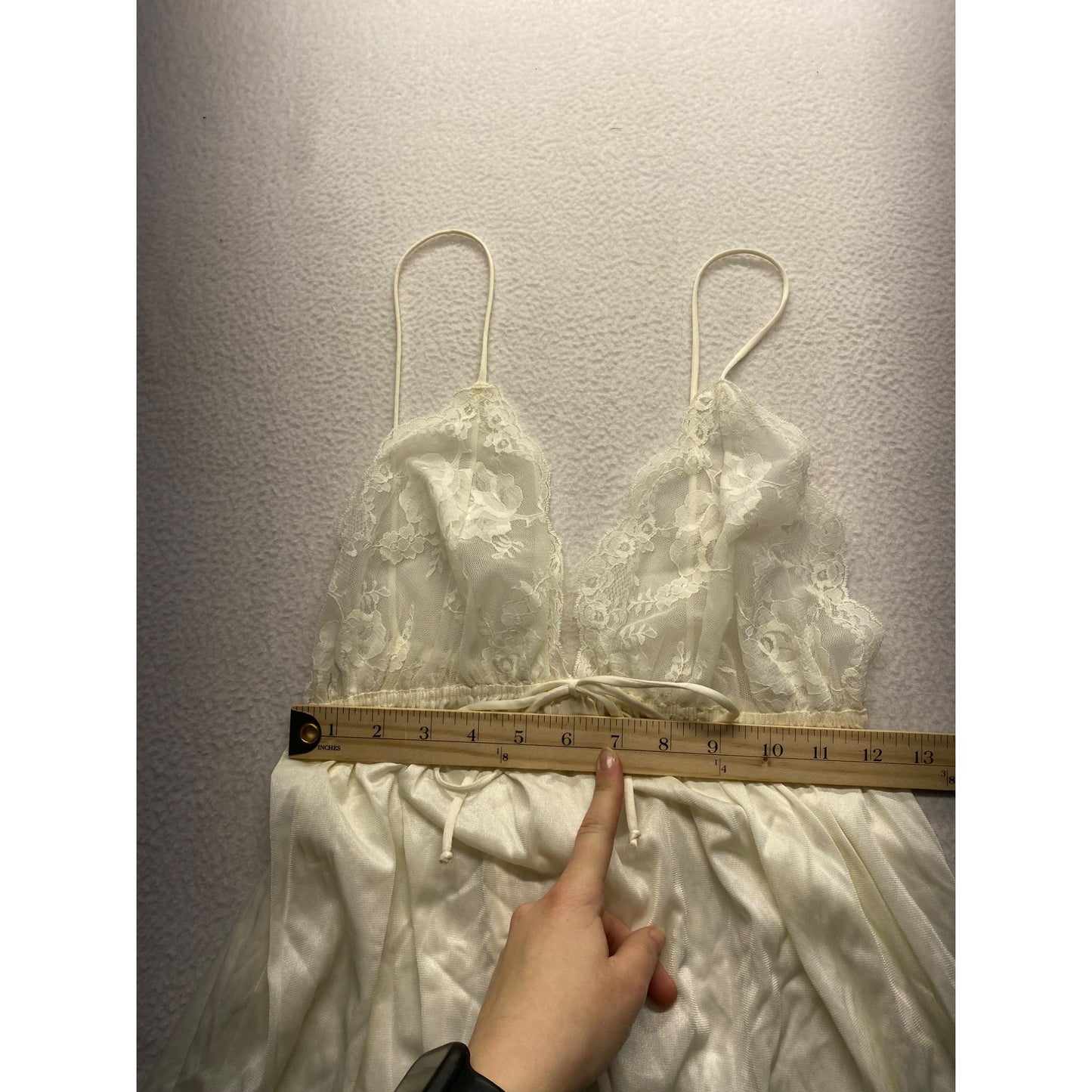 Vintage Miss Elaine Ivory Lace & Satin Nightgown Slip Dress #7212