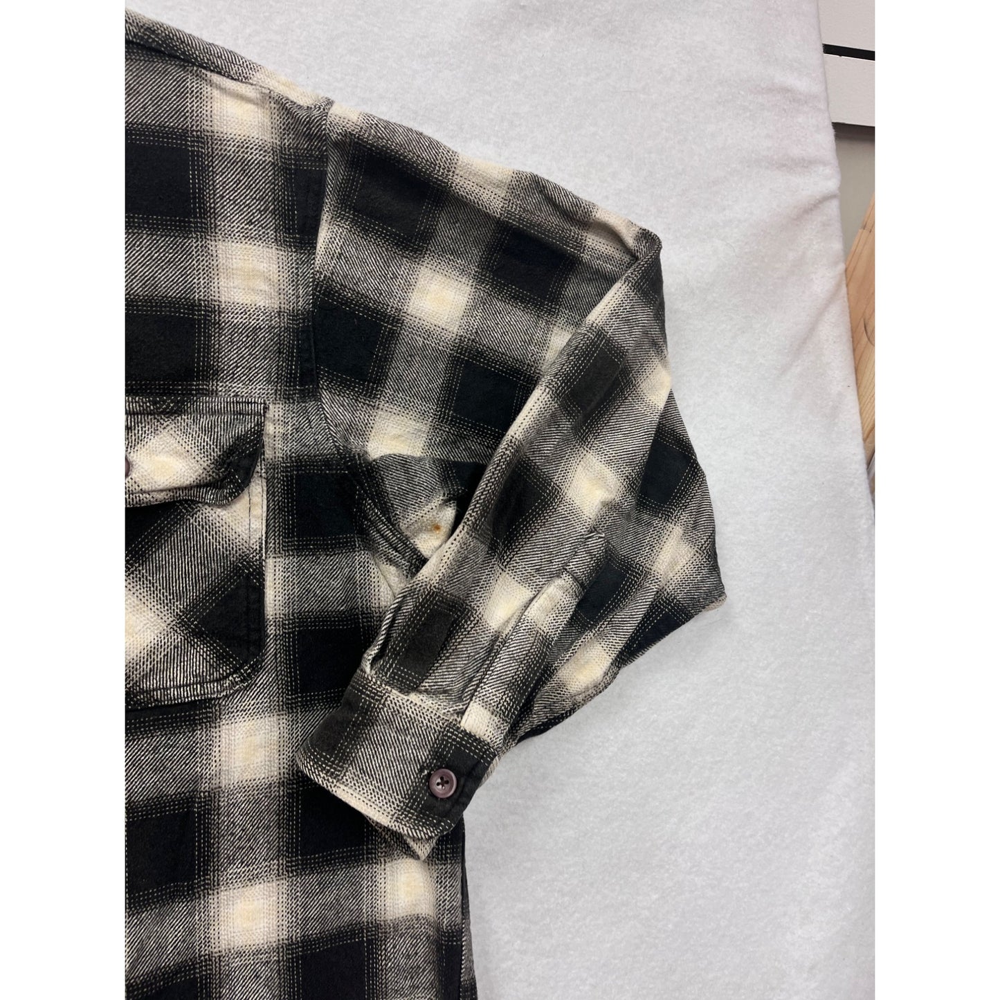 Mens Large Burrylane Black & Cream Plaid Flannel Button-Down Flannel #6527