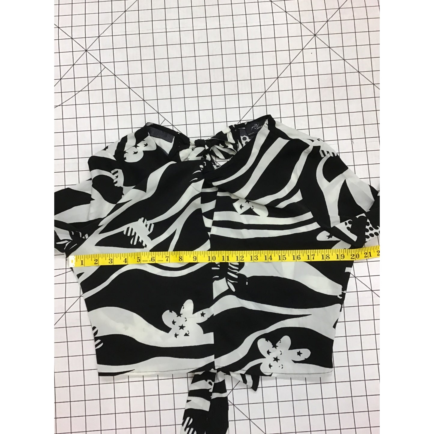 Women’s Unique Backless Blouse