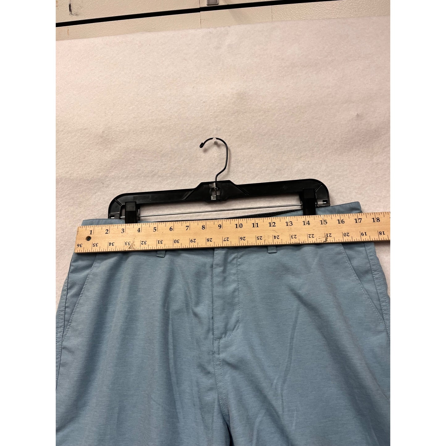 Billabong Mens Shorts Size 34 Light Blue Casual Style With Button Closure & Pockets #6569
