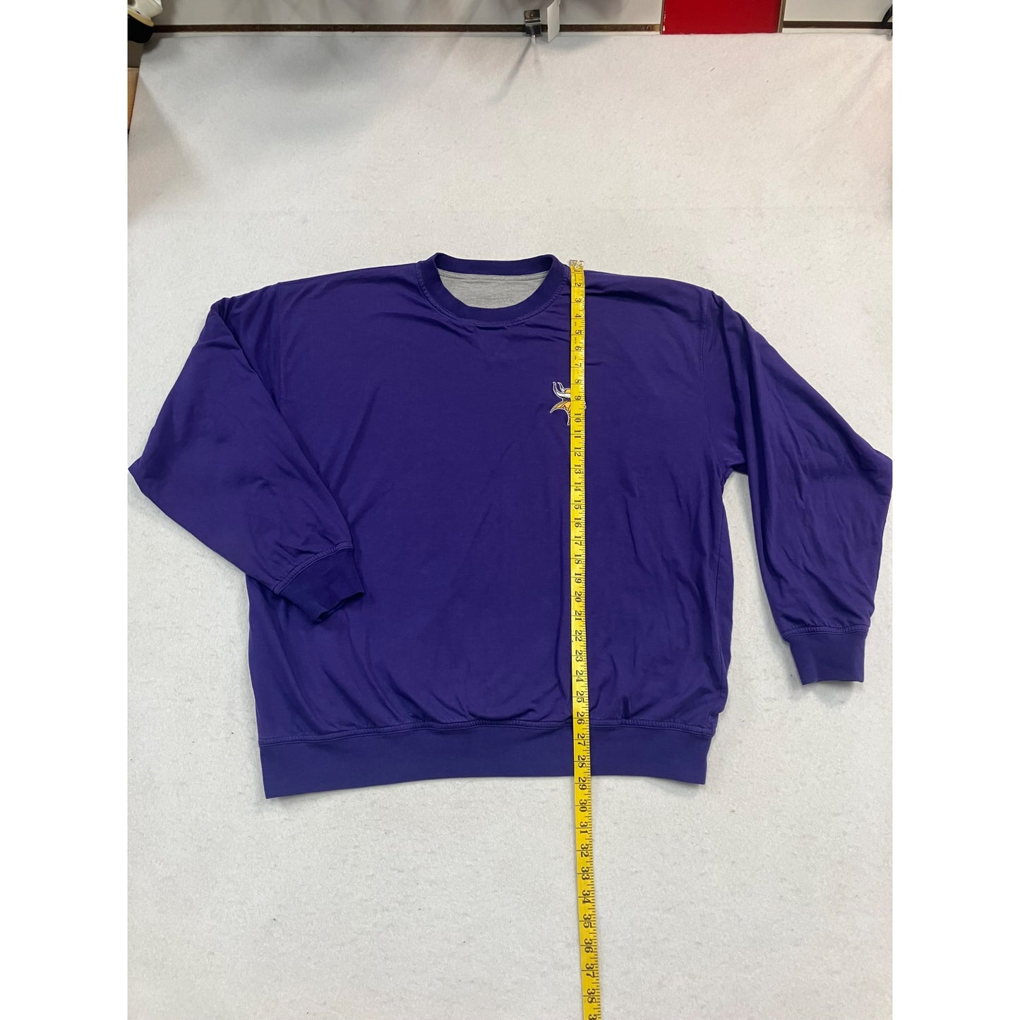 Reversible Vintage 90’s Vikings Crewneck #2700