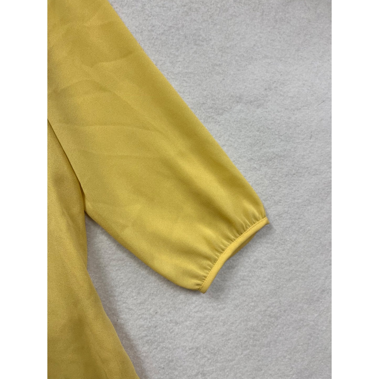 Womens XL Yellow 3/4 Sleeve Blouse With Floral Detail & Back Tie By Dan Chau #6498
